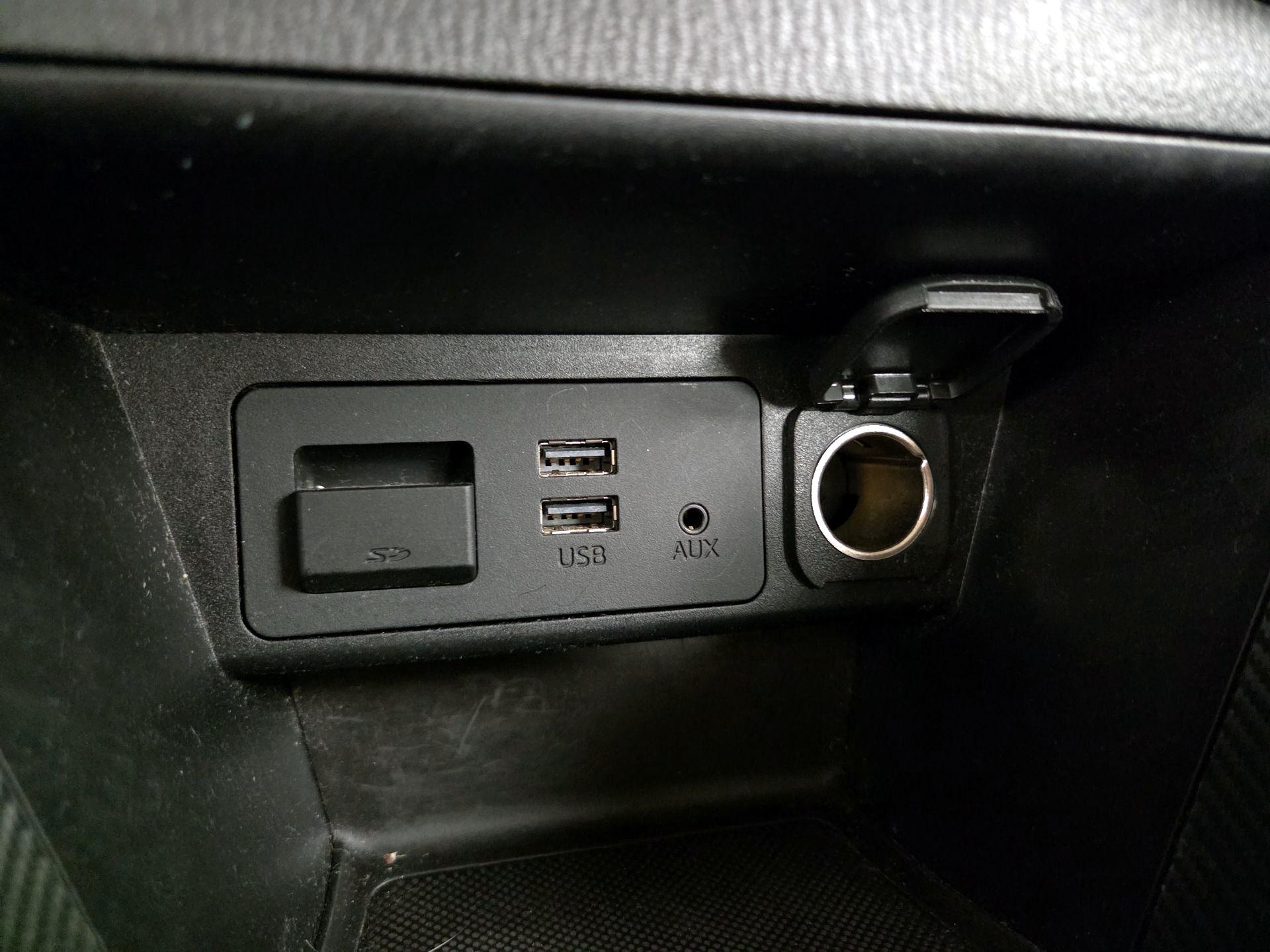 Thumbnail: 2019 Toyota Yaris - 18