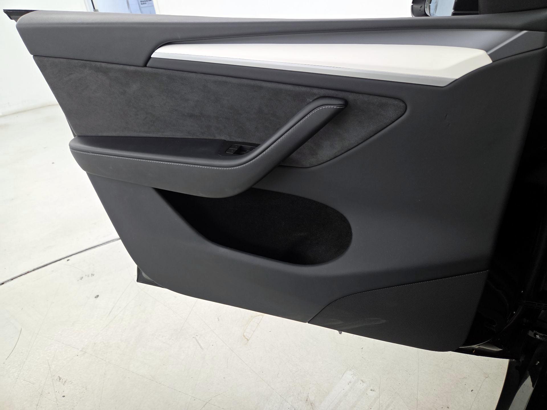 Thumbnail: 2024 Tesla Model Y - 12