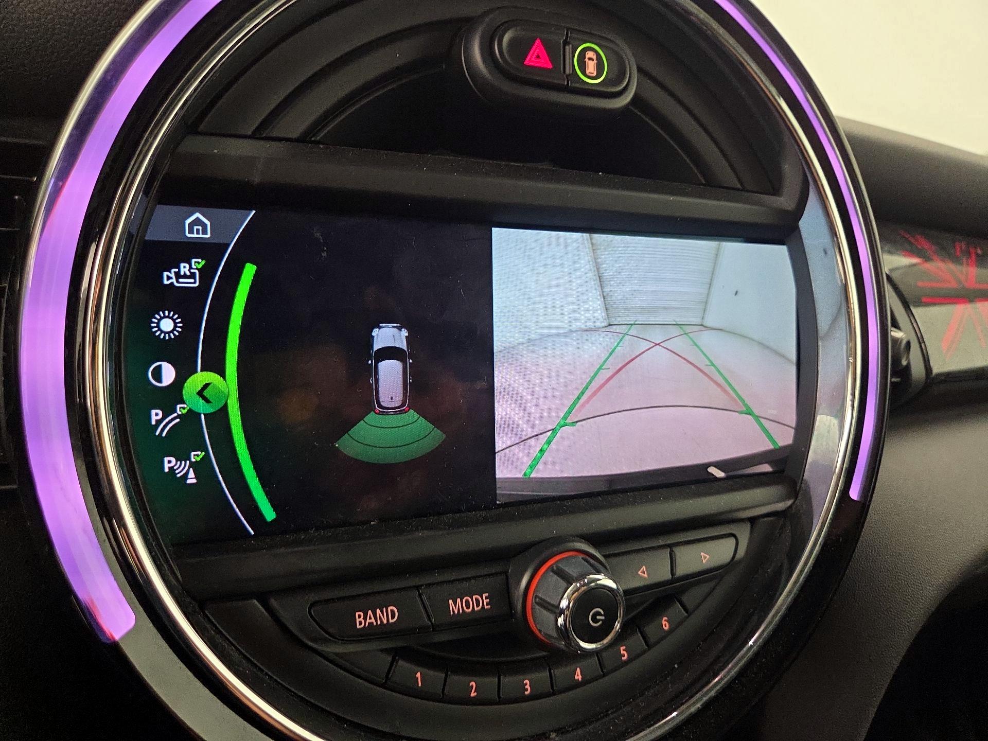 Thumbnail: 2020 MINI Cooper Hardtop - 15