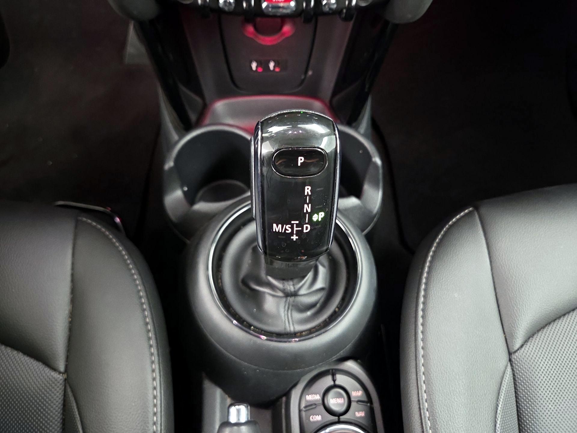 Thumbnail: 2020 MINI Cooper Hardtop - 18