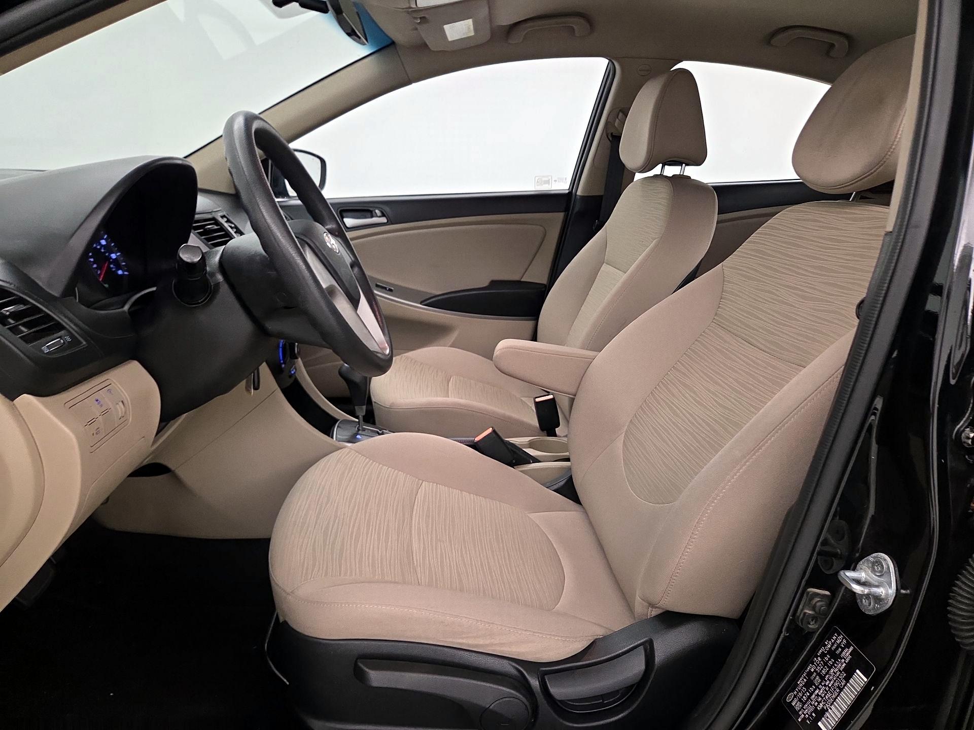 Thumbnail: 2015 Hyundai Accent - 11