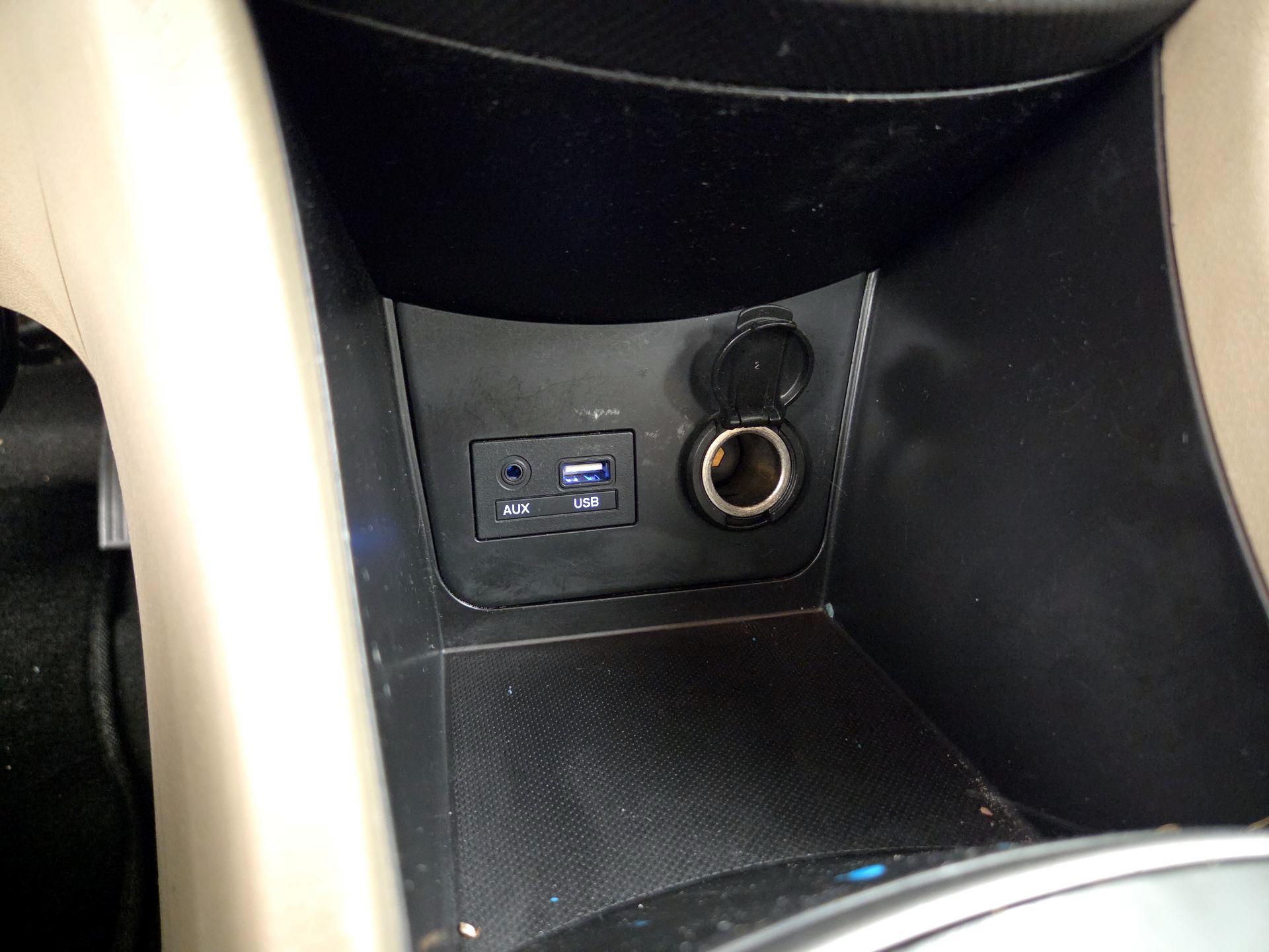 Thumbnail: 2015 Hyundai Accent - 17