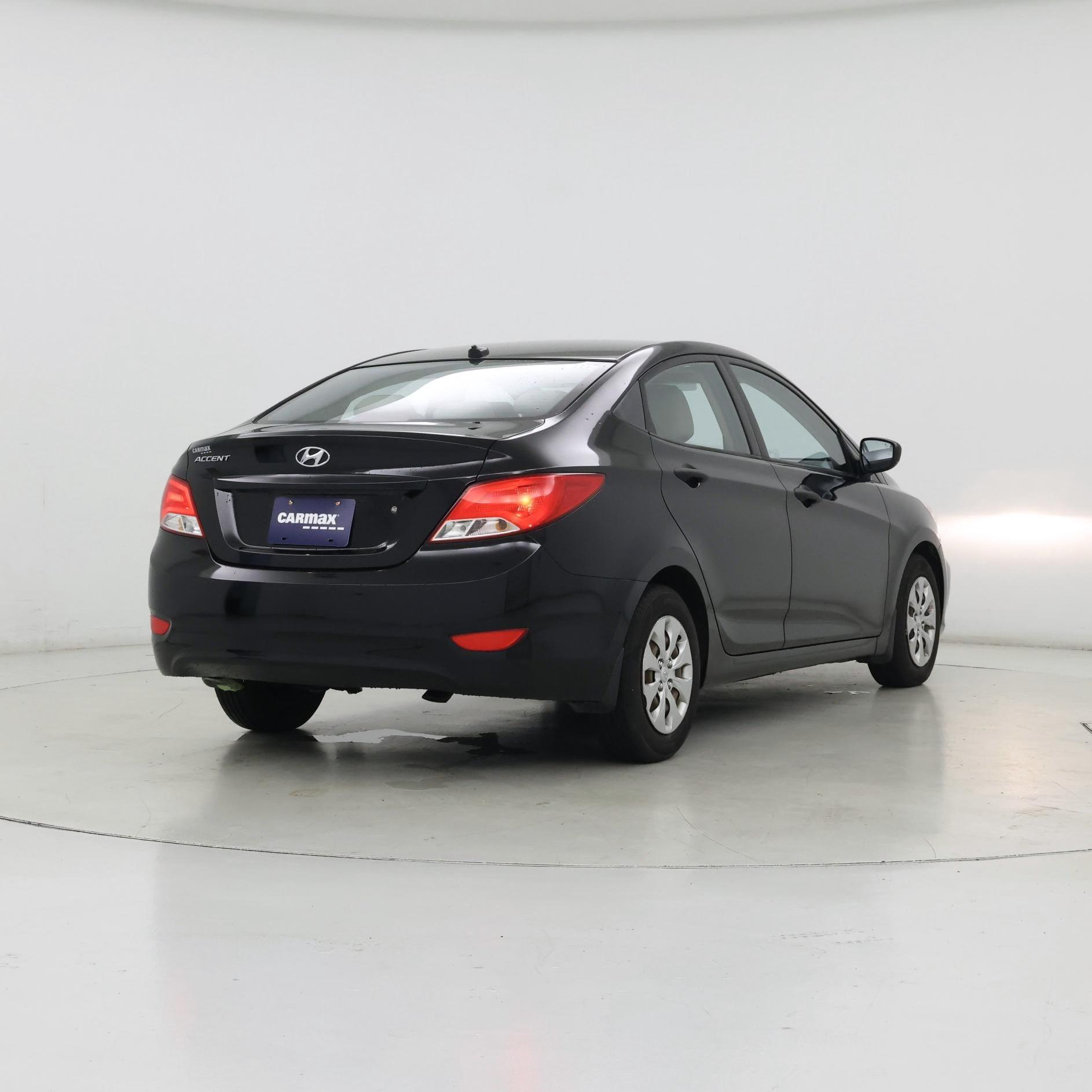 Thumbnail: 2015 Hyundai Accent - 8