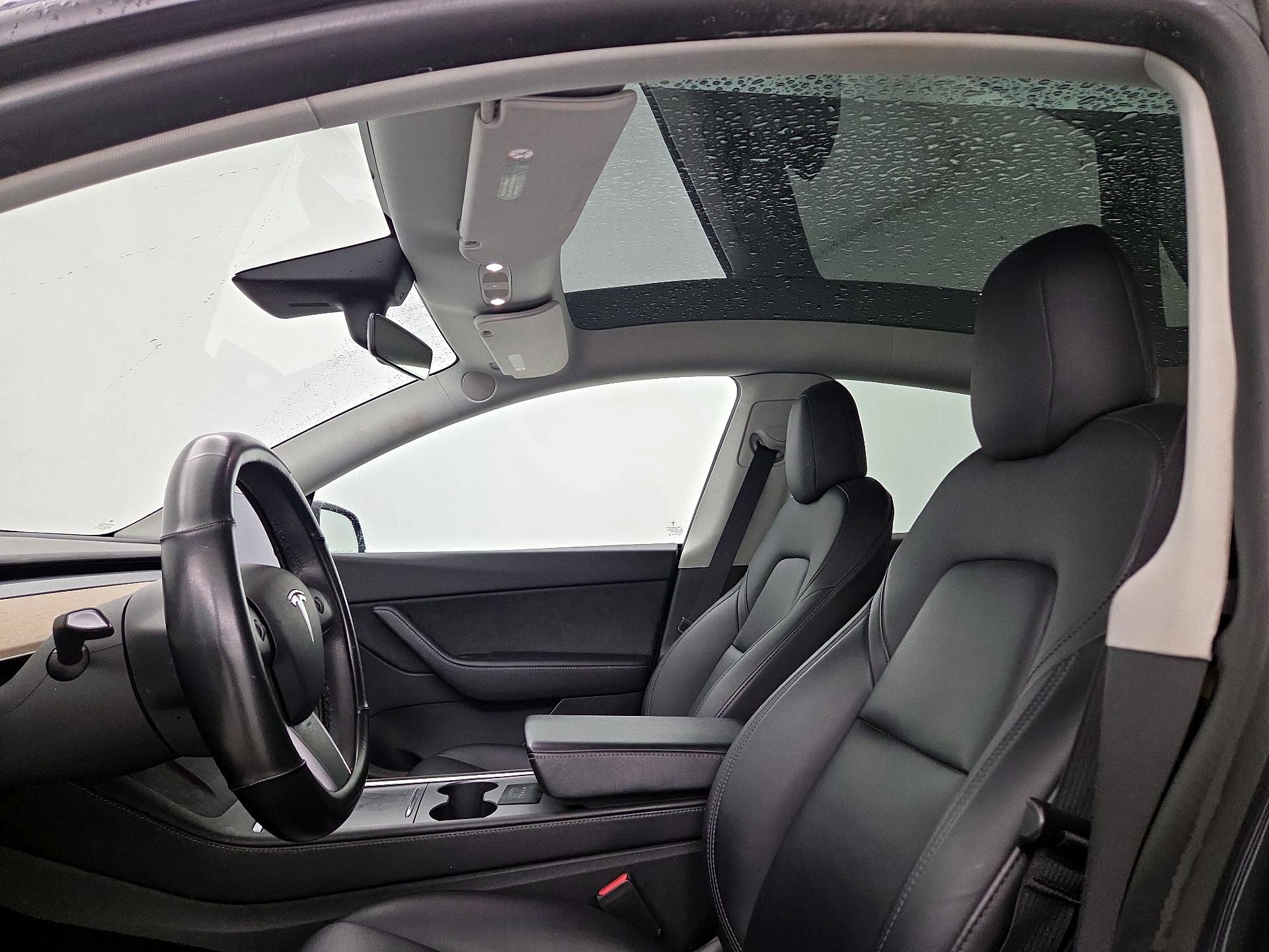 Thumbnail: 2022 Tesla Model Y - 19