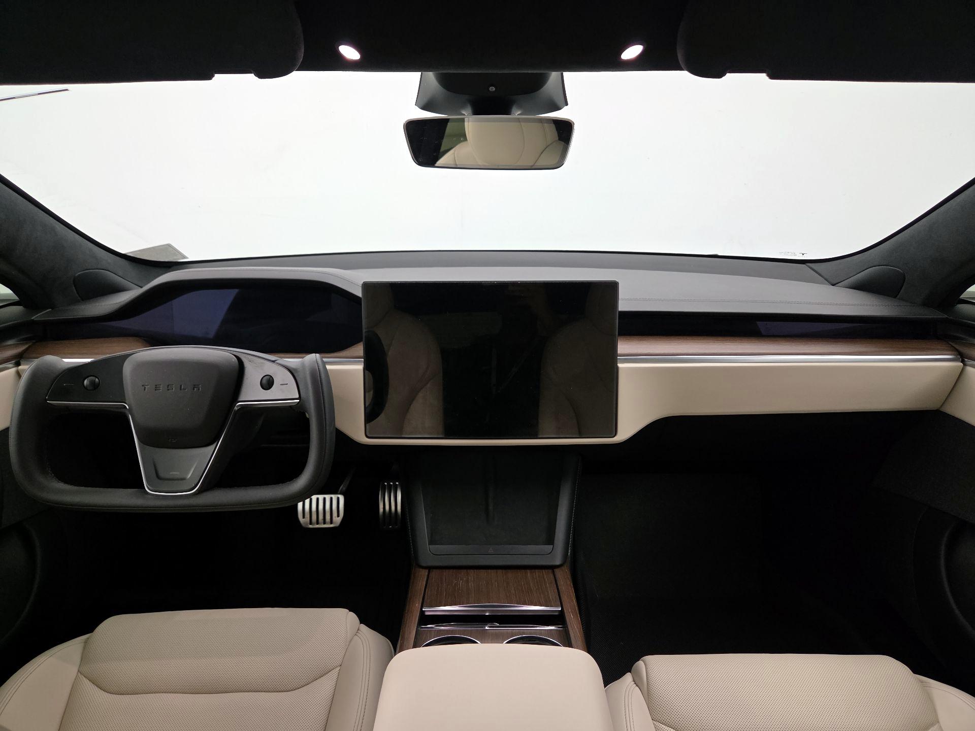 Thumbnail: 2022 Tesla Model S - 9