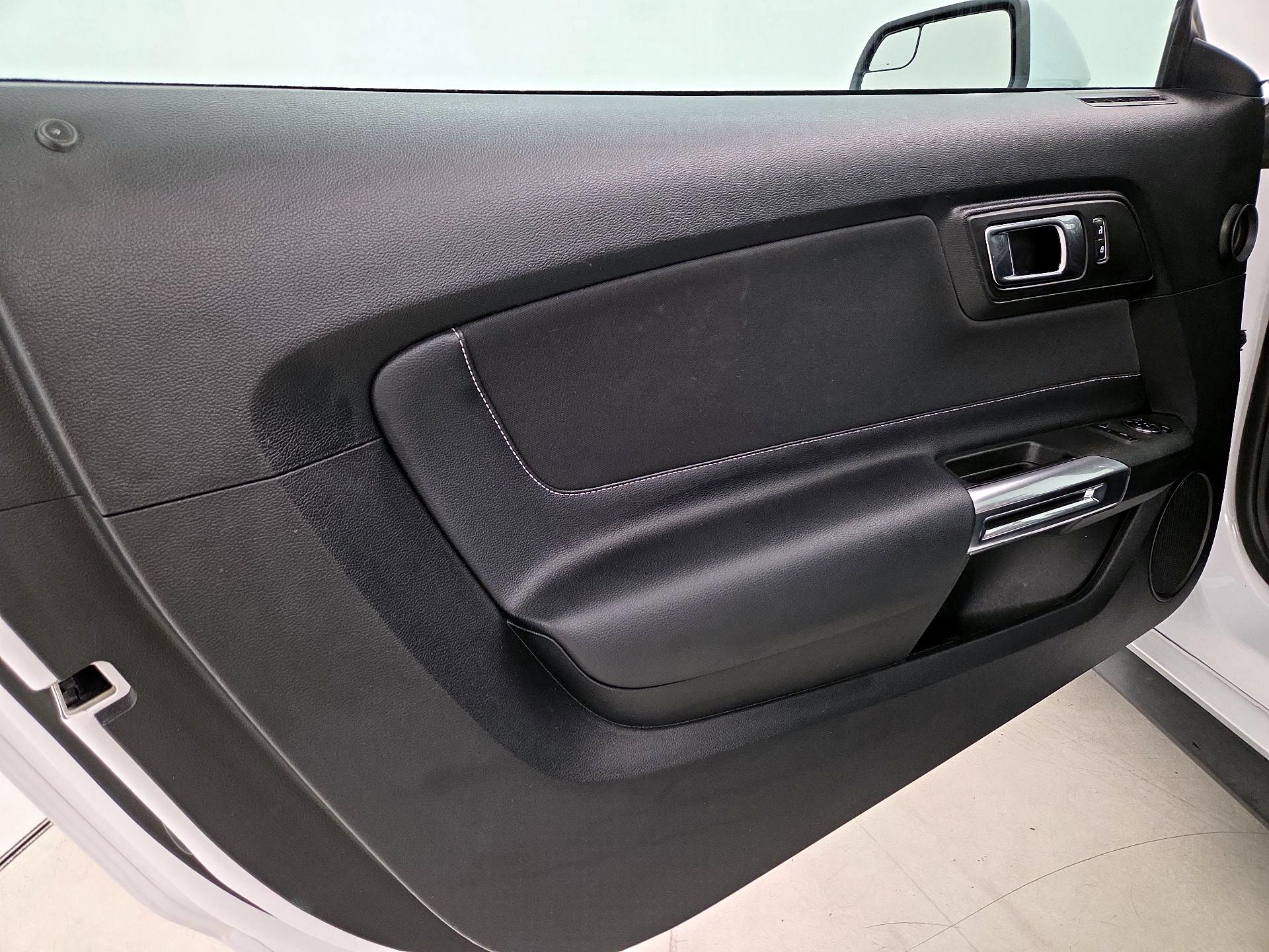 Thumbnail: 2020 Ford Mustang - 12