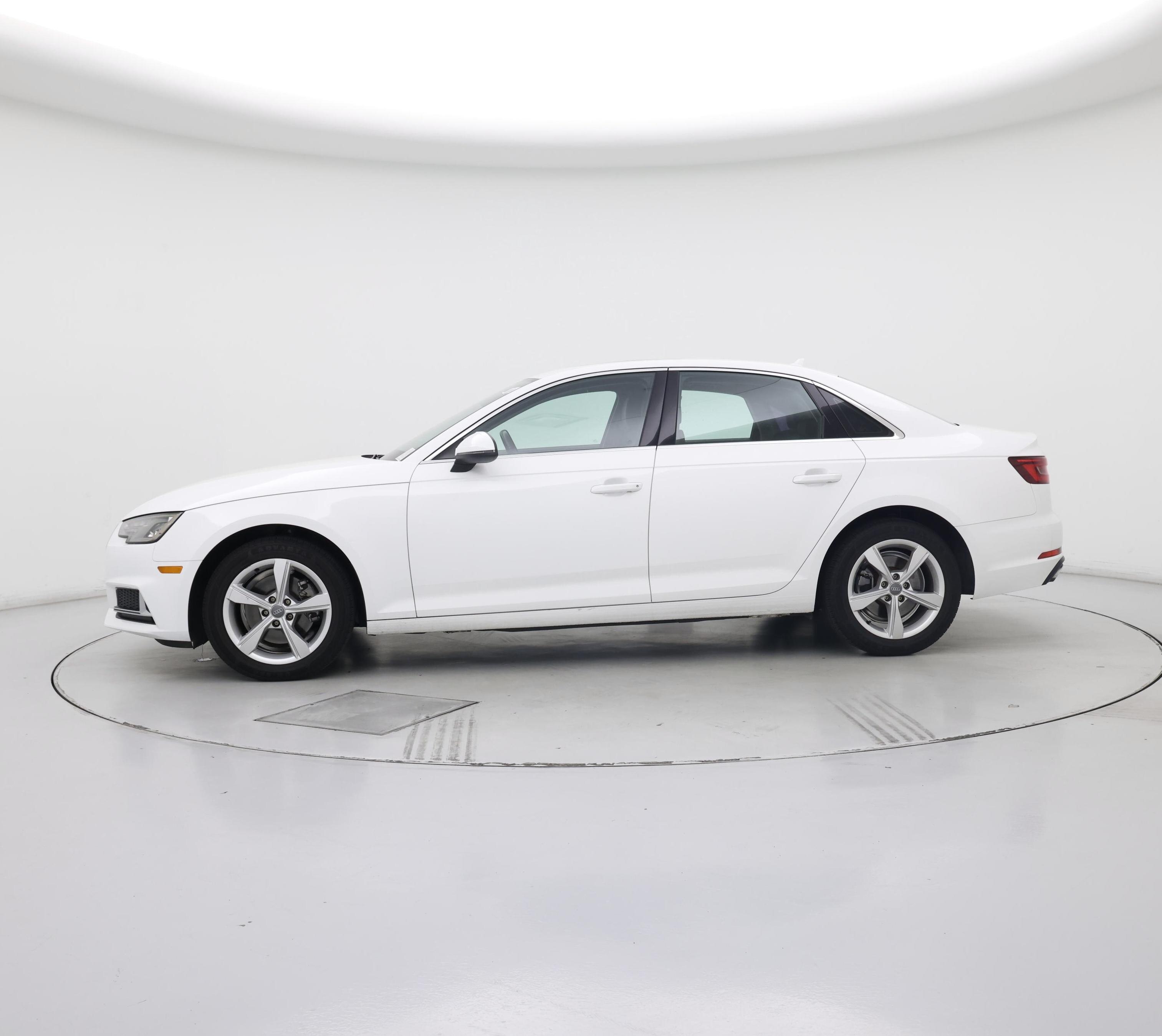 Thumbnail: 2019 Audi A4 - 3