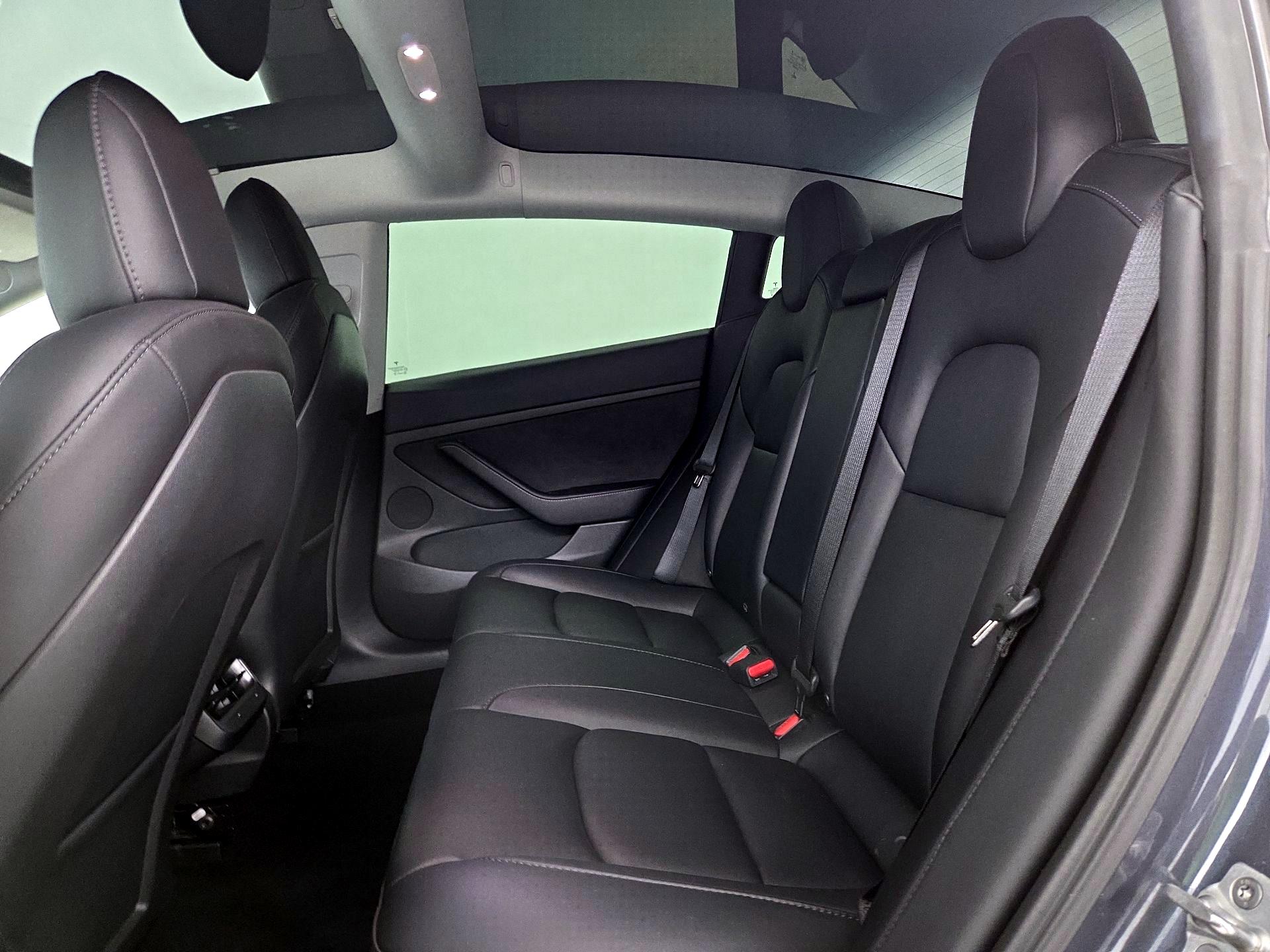 Thumbnail: 2023 Tesla Model 3 - 20