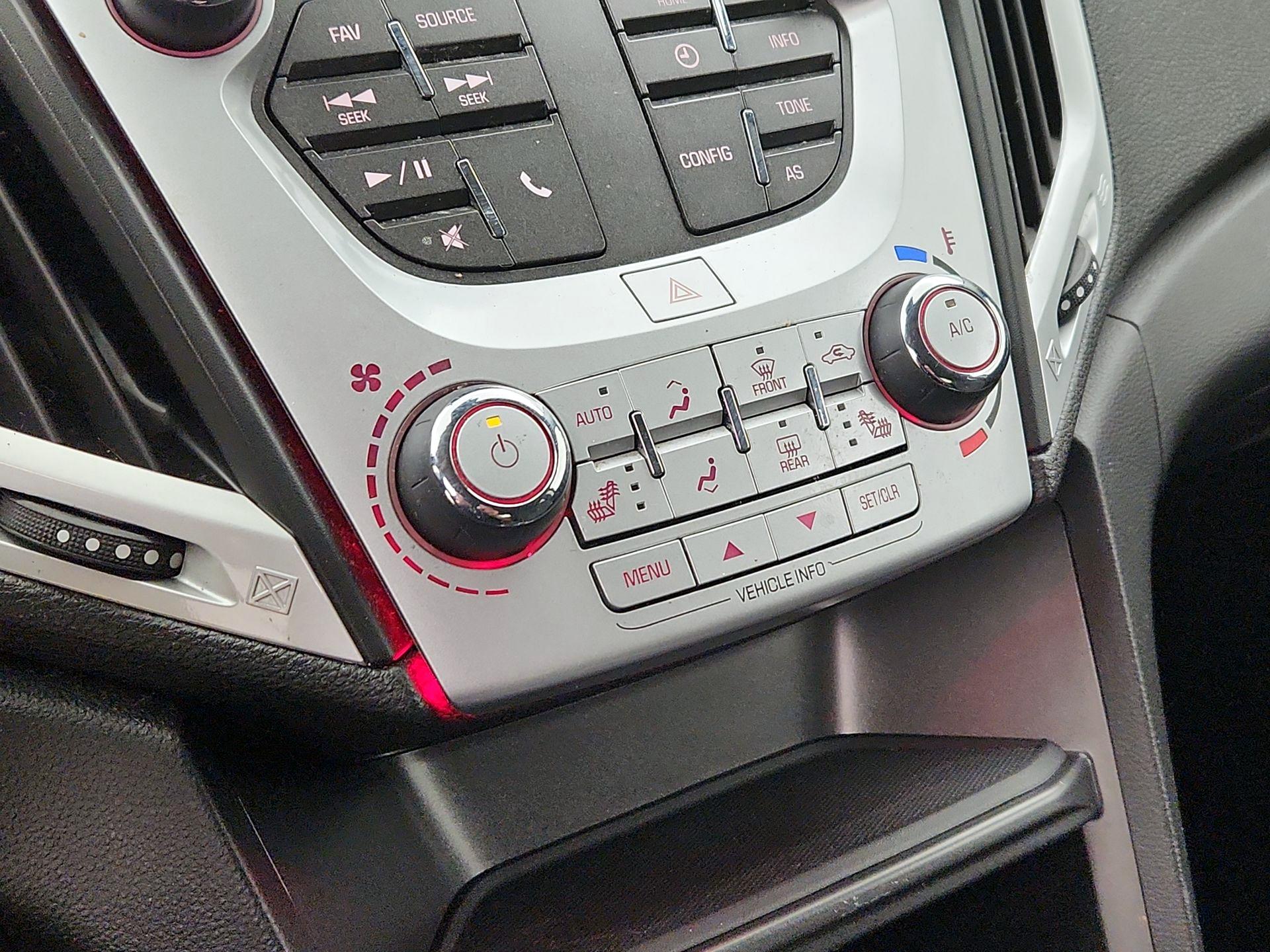 Thumbnail: 2017 GMC Terrain - 15