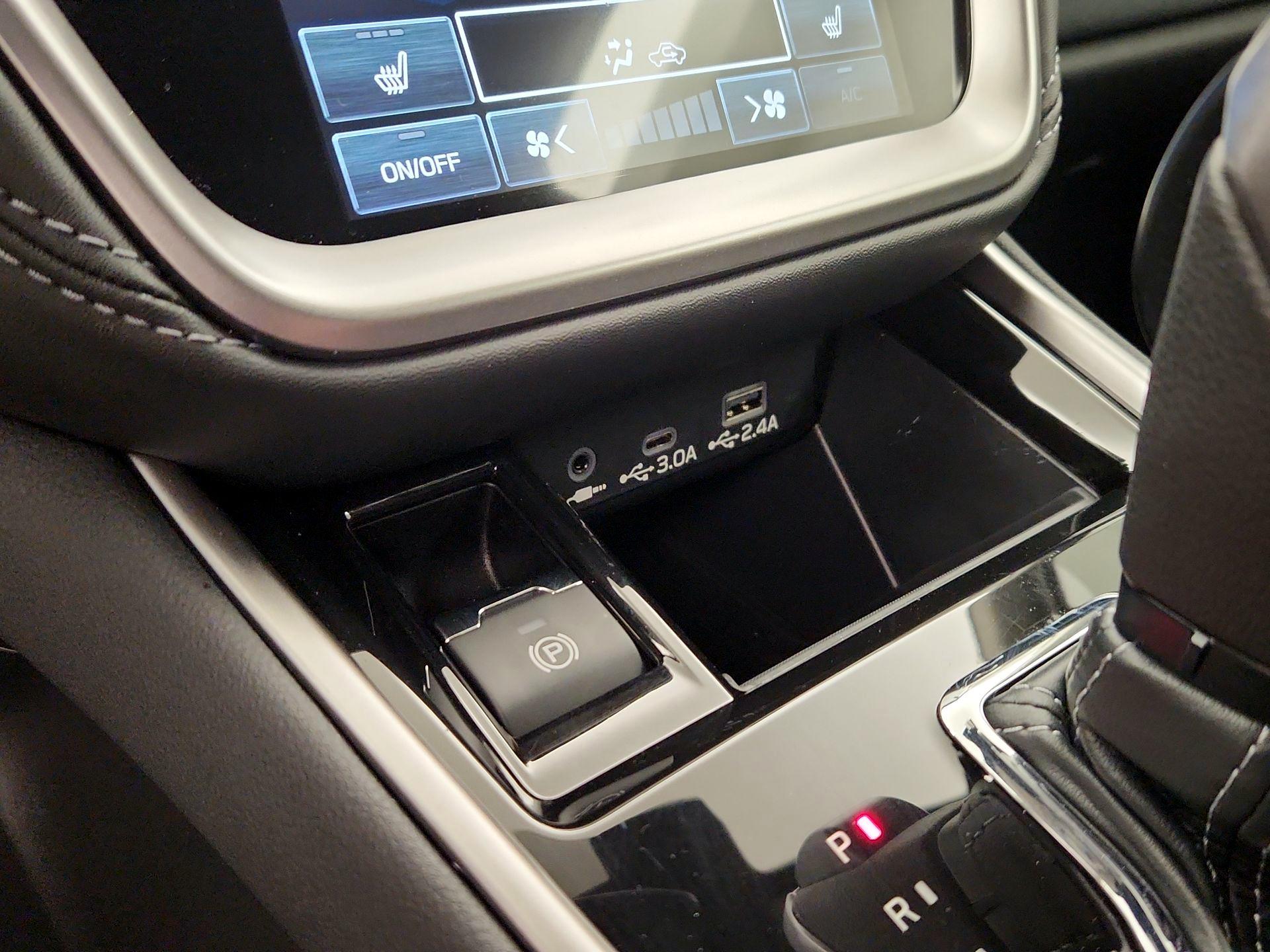 Thumbnail: 2025 Subaru Outback - 18