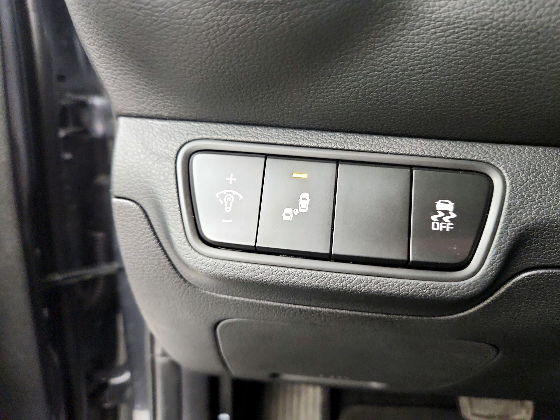 Thumbnail: 2023 Kia Forte - 13