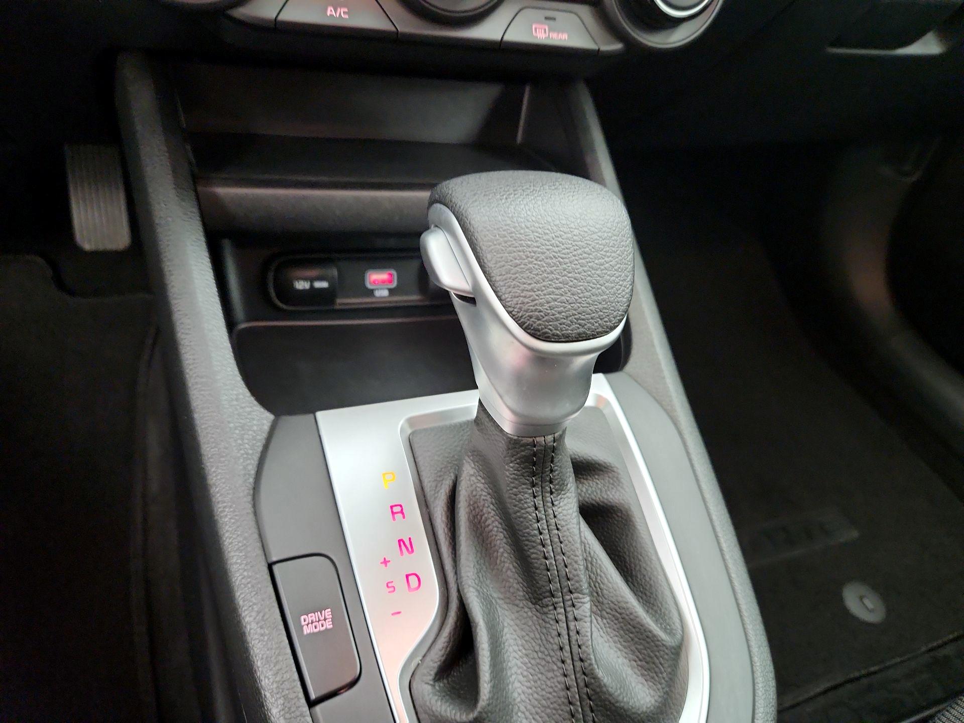 Thumbnail: 2023 Kia Forte - 17