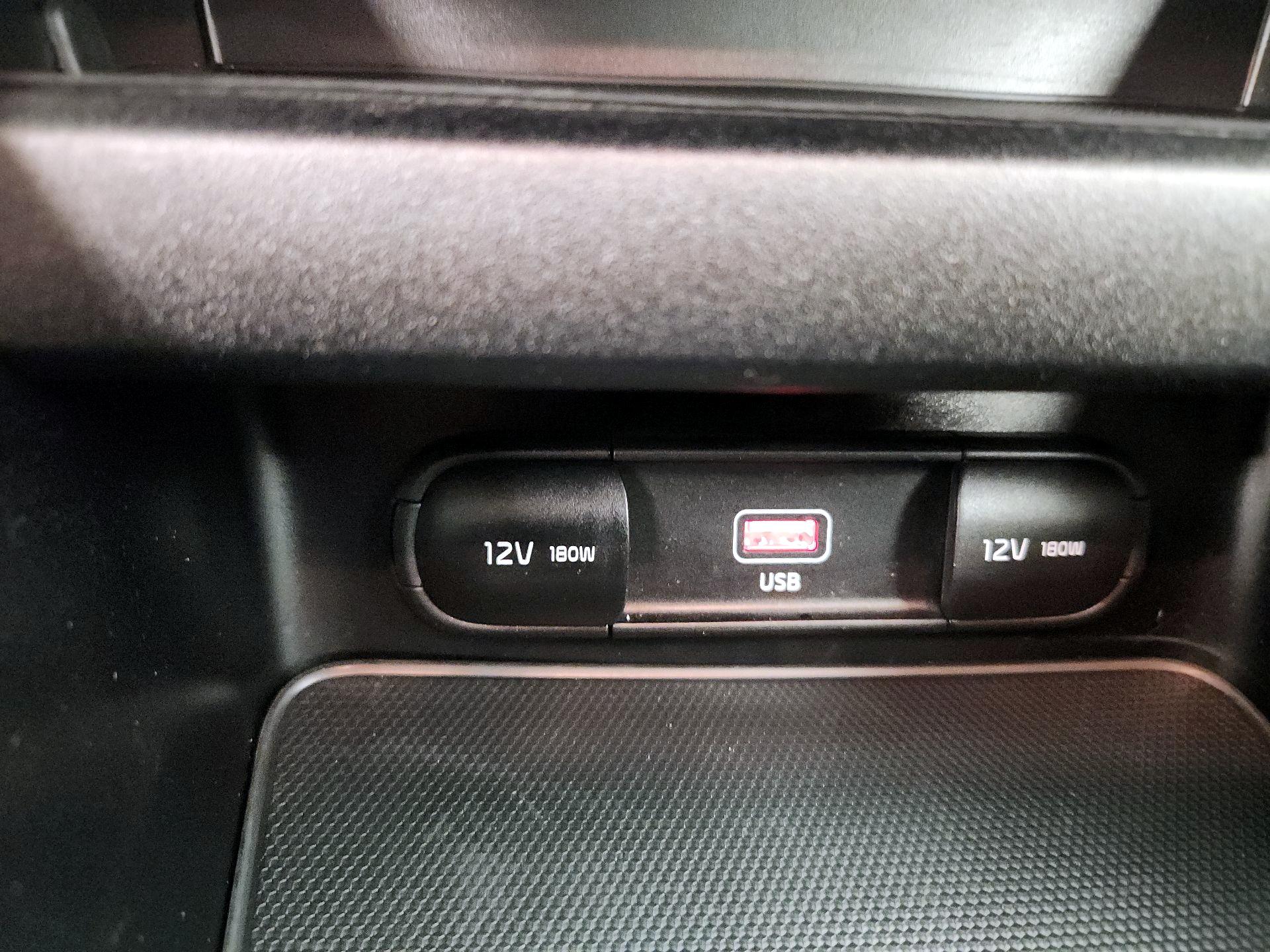 Thumbnail: 2023 Kia Forte - 18