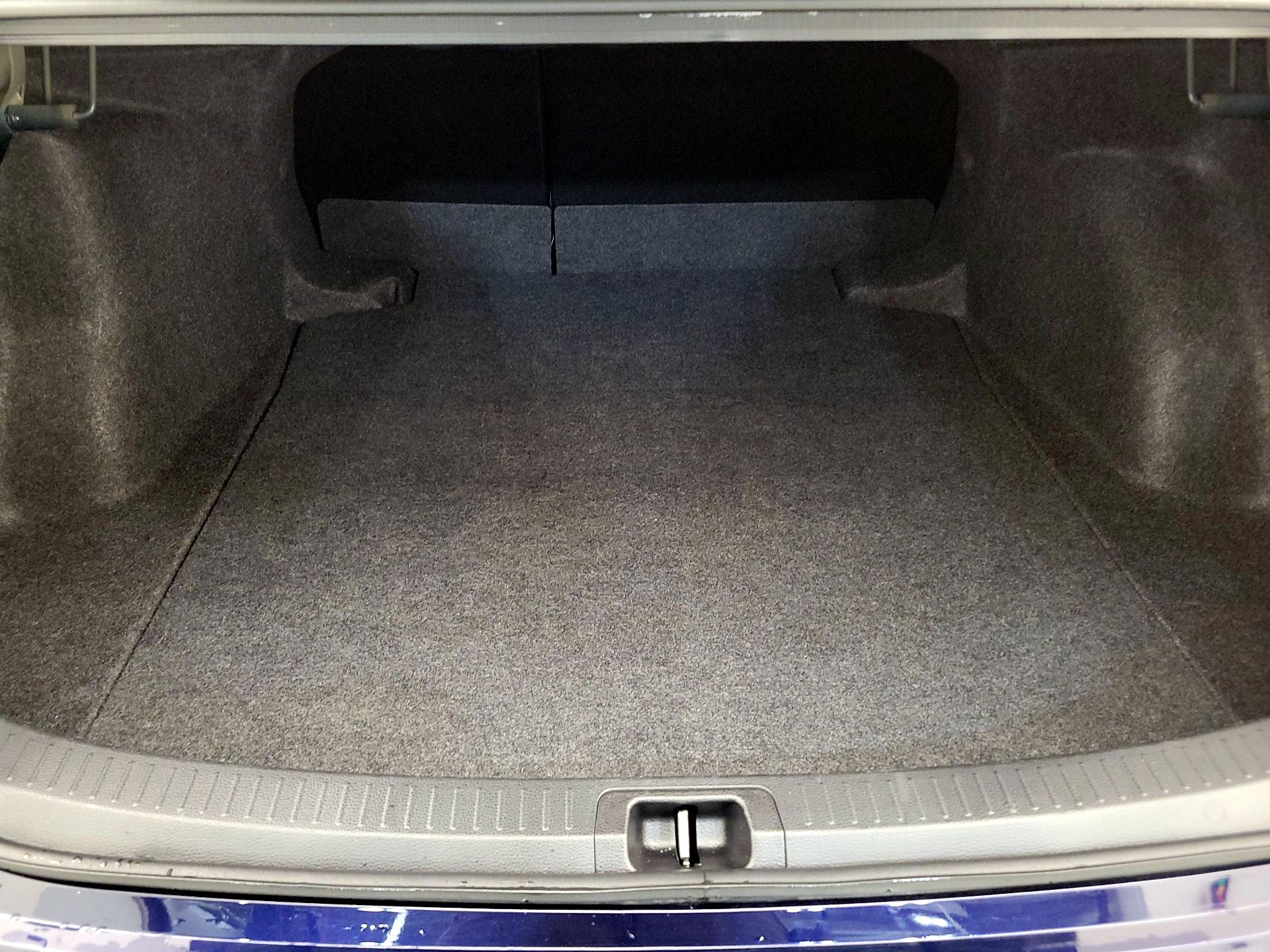 Thumbnail: 2025 Toyota Corolla - 20