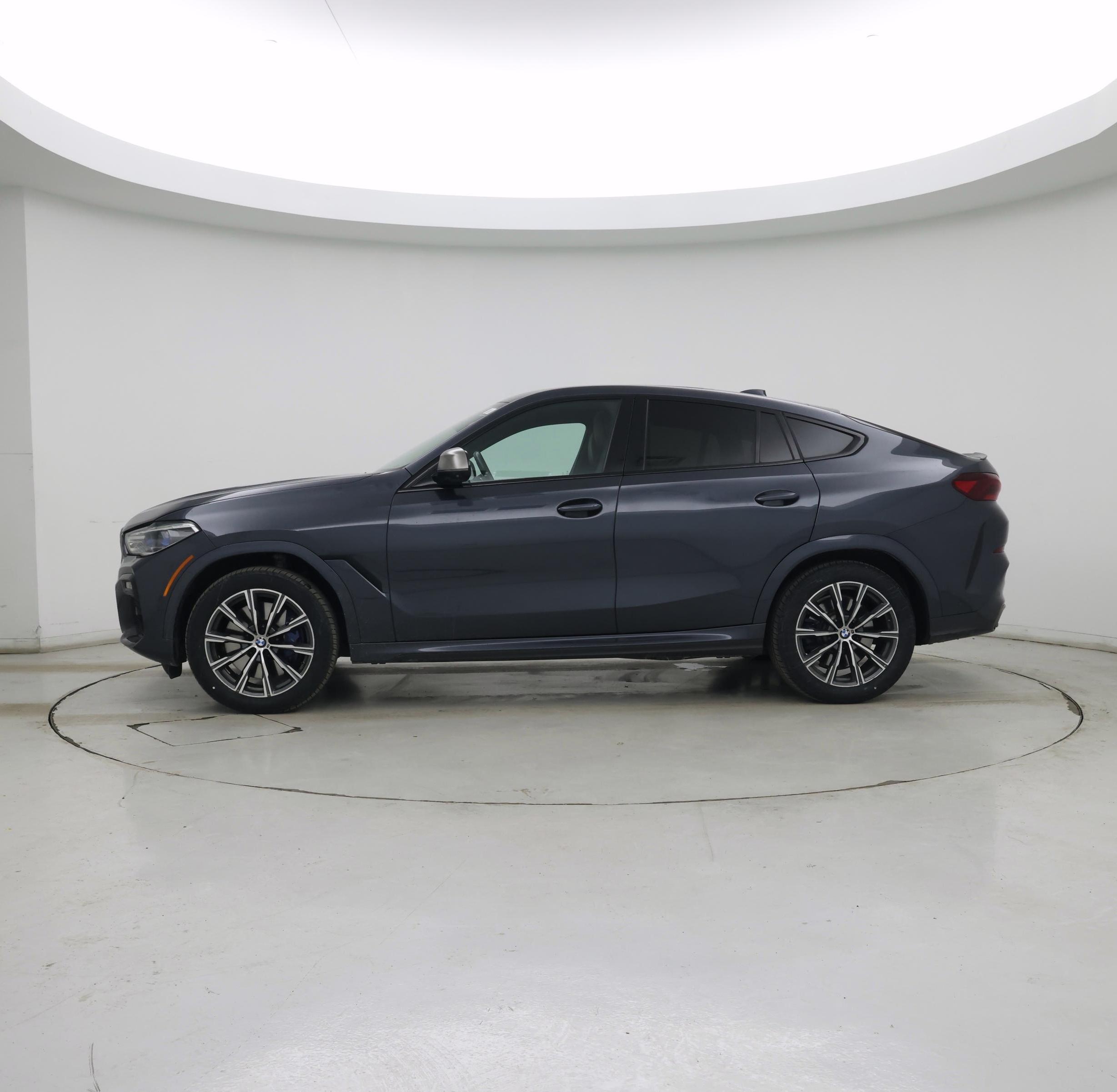 Thumbnail: 2021 BMW X6 - 4