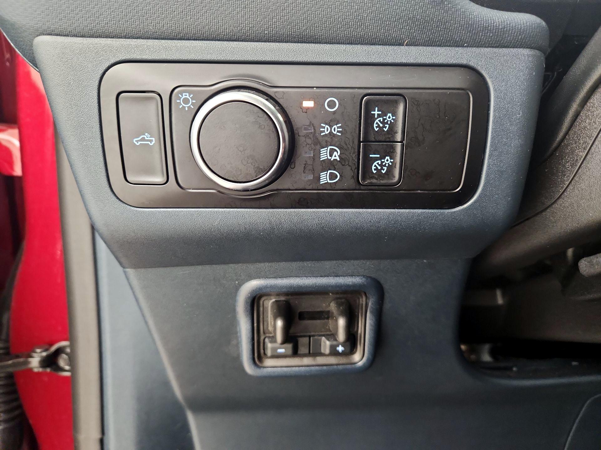 Thumbnail: 2025 Ford Maverick - 13