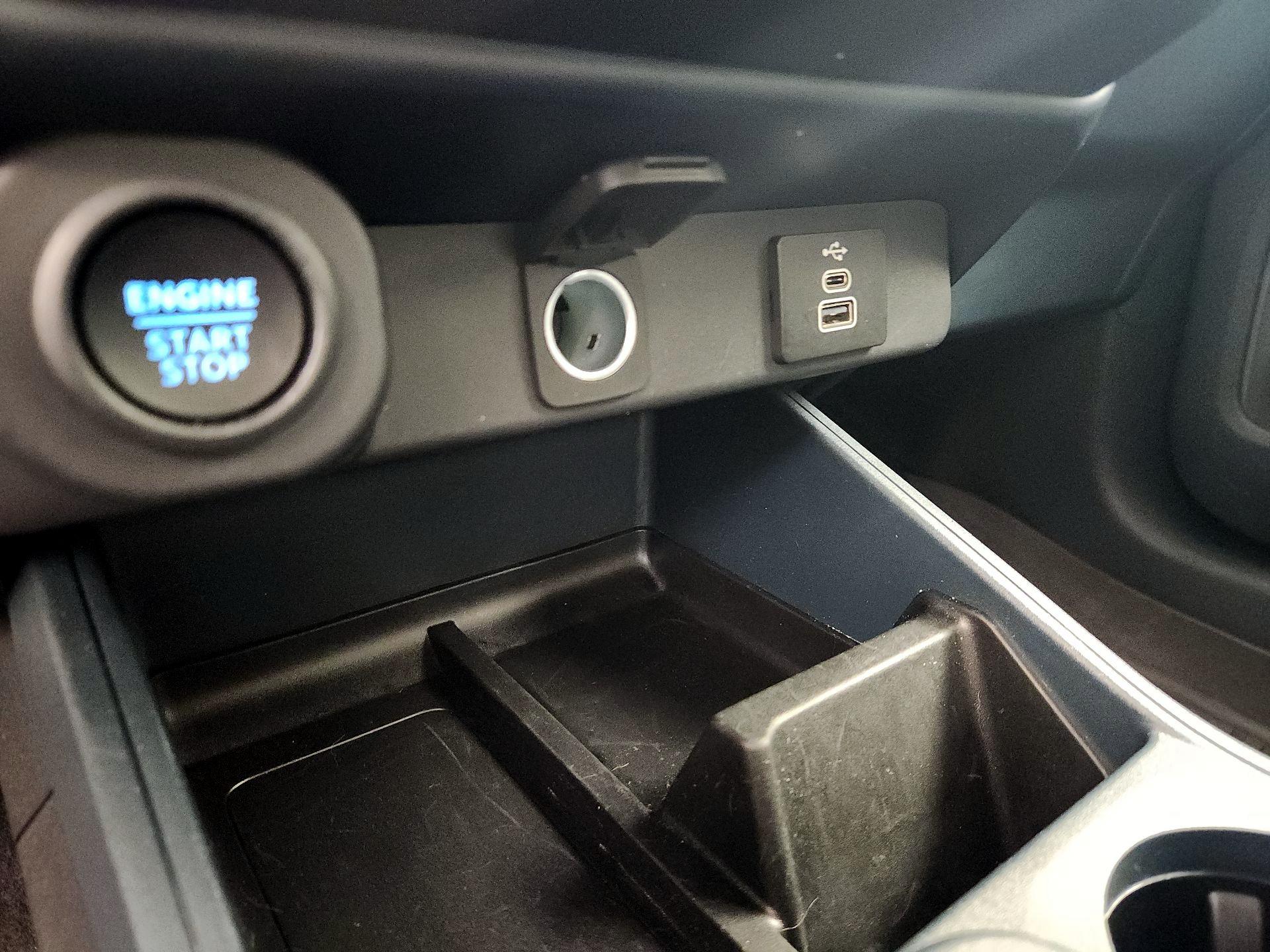 Thumbnail: 2025 Ford Maverick - 18