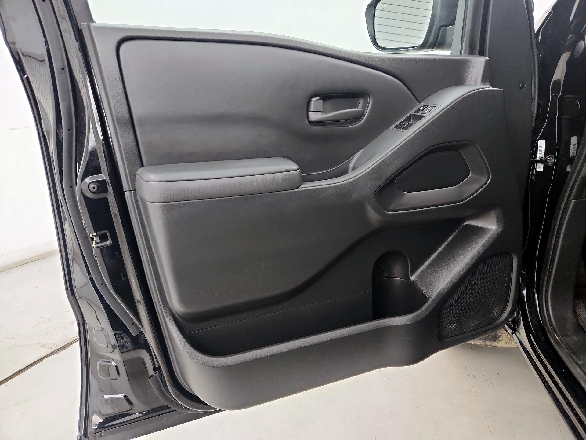 Thumbnail: 2023 Nissan Frontier - 12