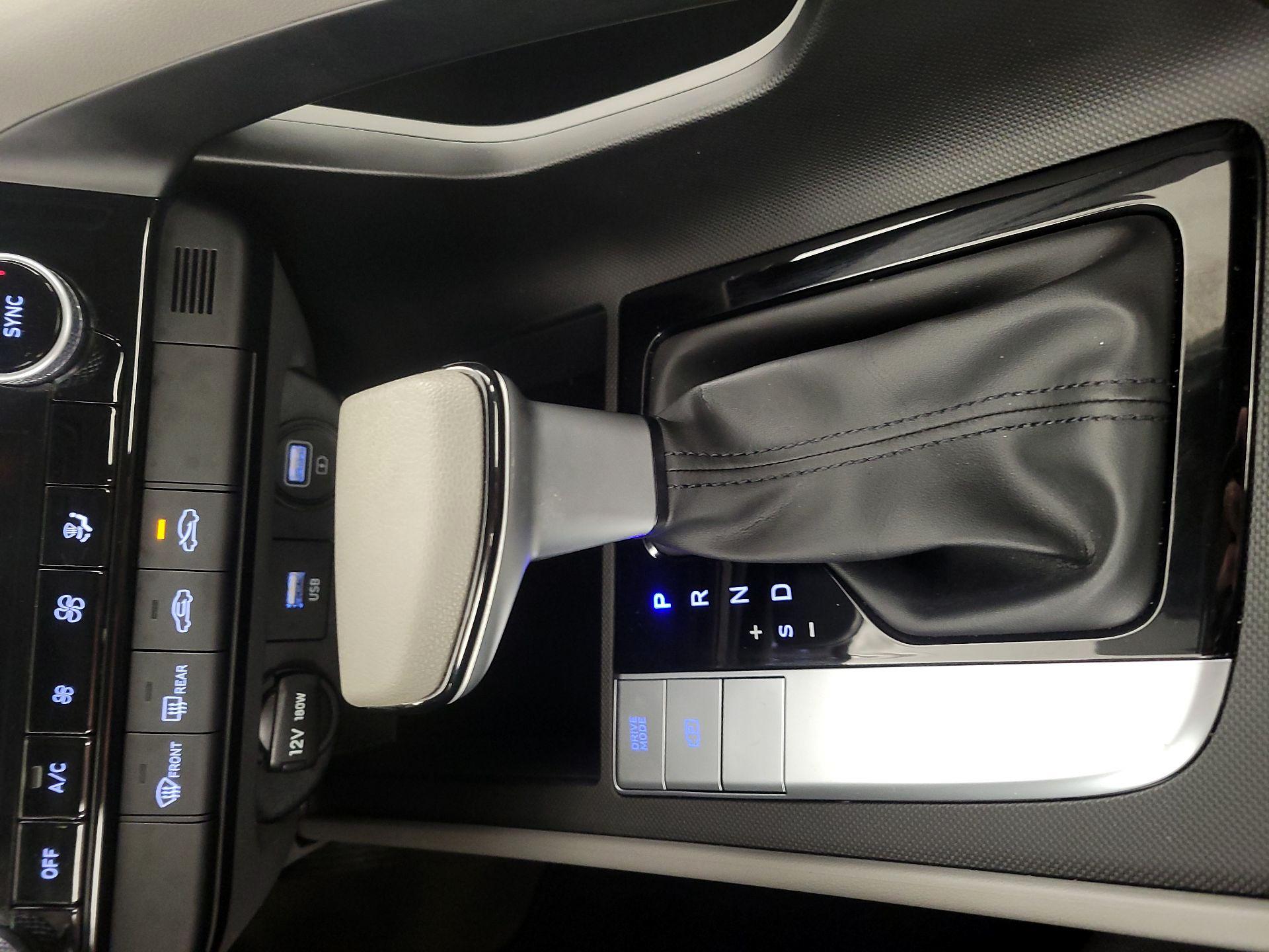 Thumbnail: 2023 Hyundai Elantra - 17