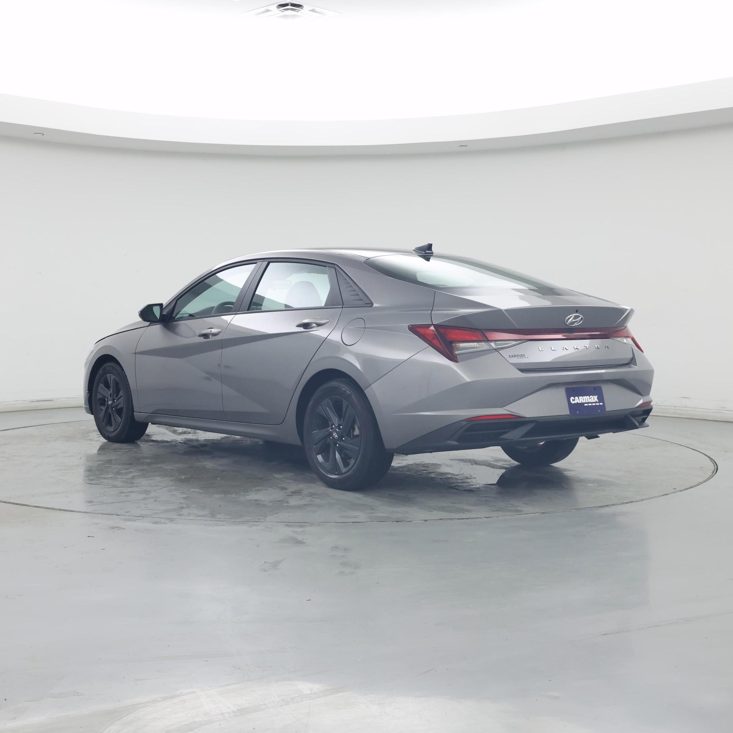 Thumbnail: 2023 Hyundai Elantra - 2