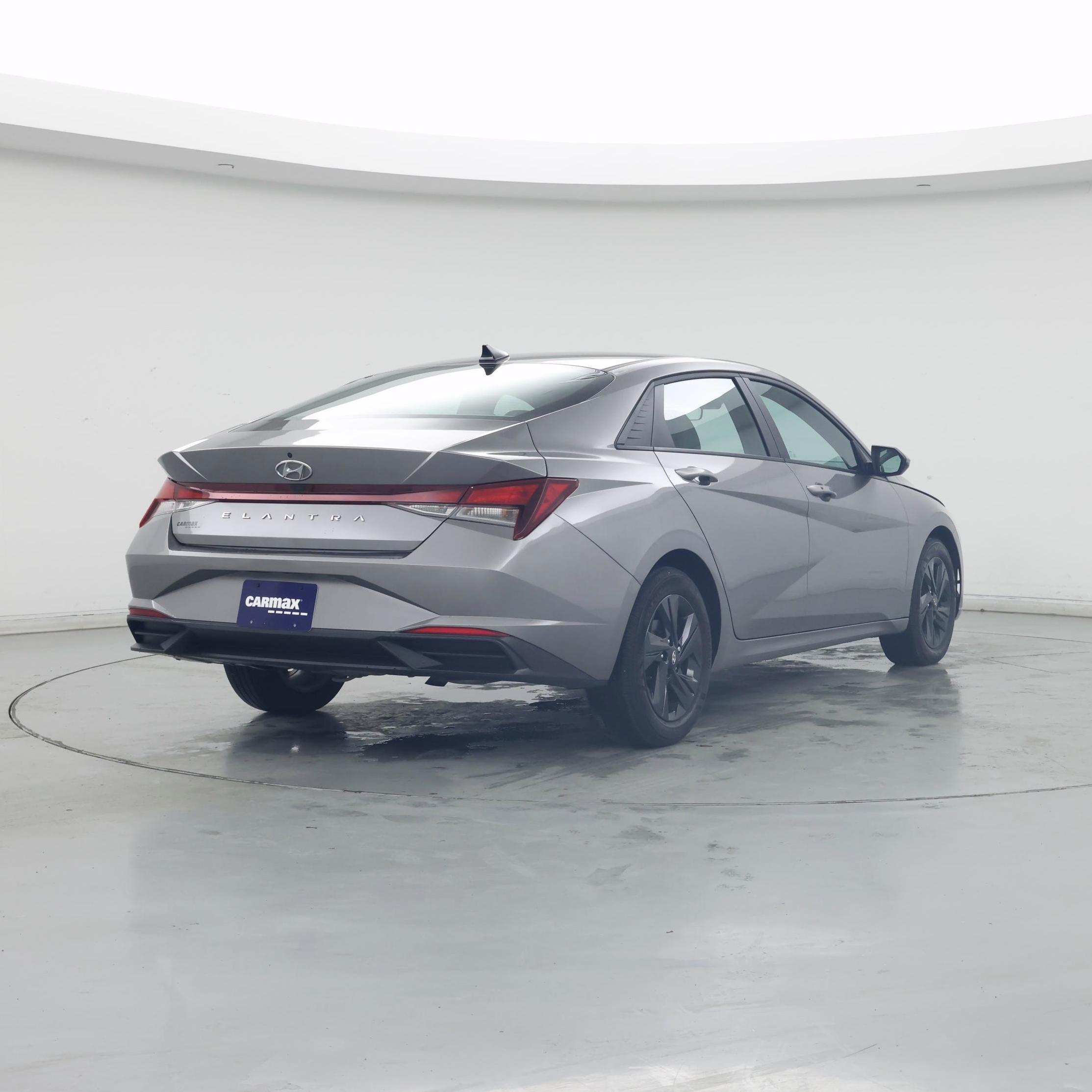 Thumbnail: 2023 Hyundai Elantra - 8