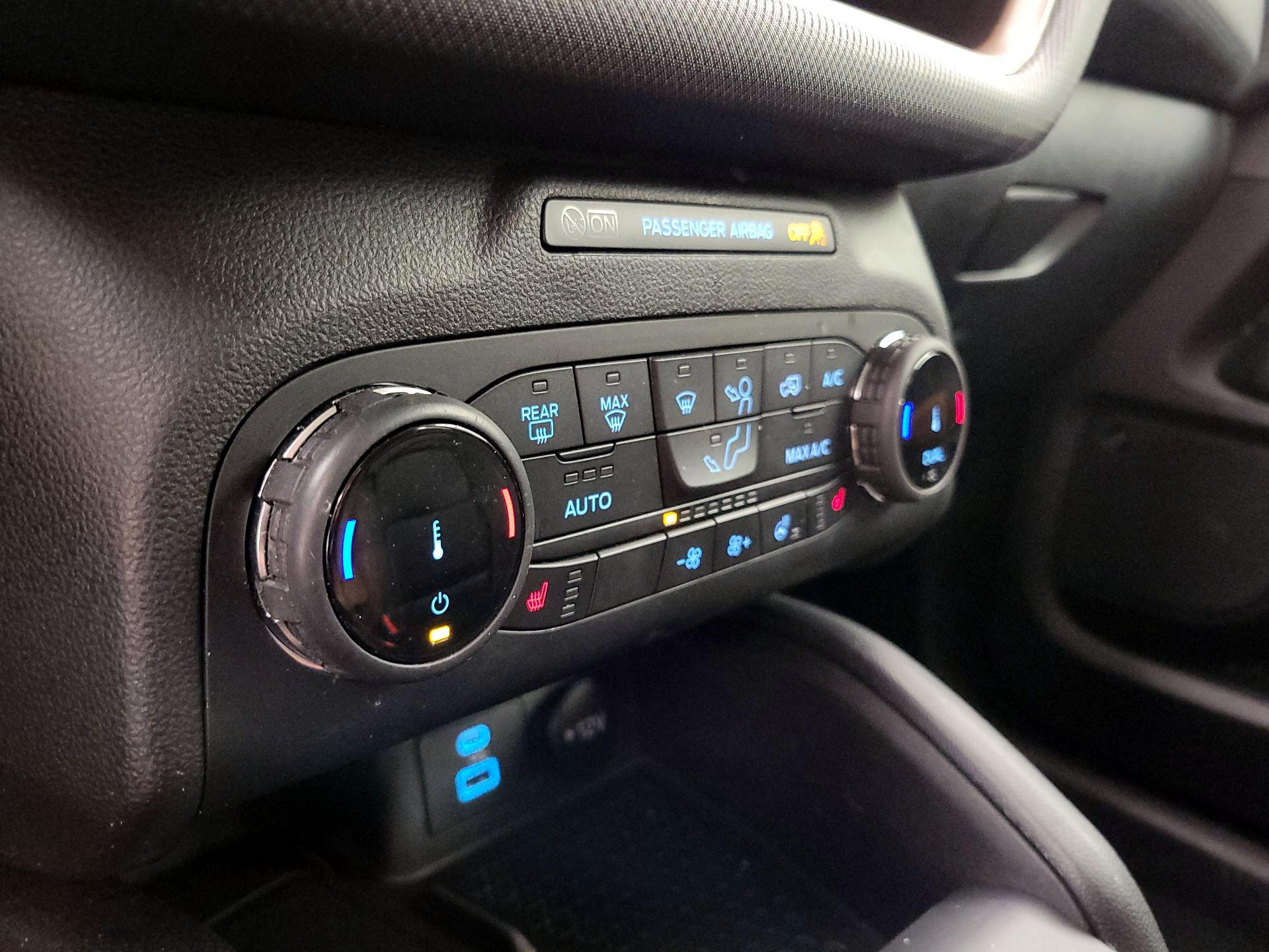 Thumbnail: 2022 Ford Bronco Sport - 16