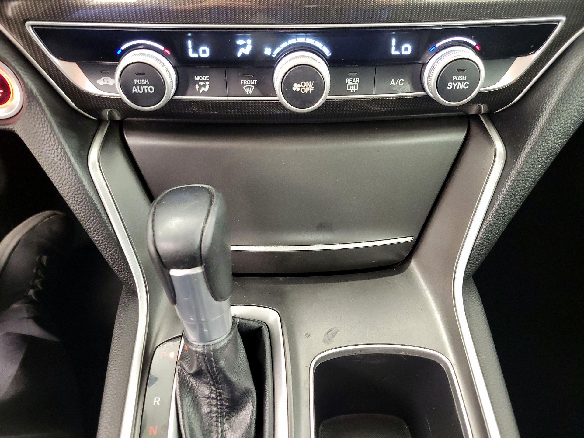 Thumbnail: 2022 Honda Accord - 16