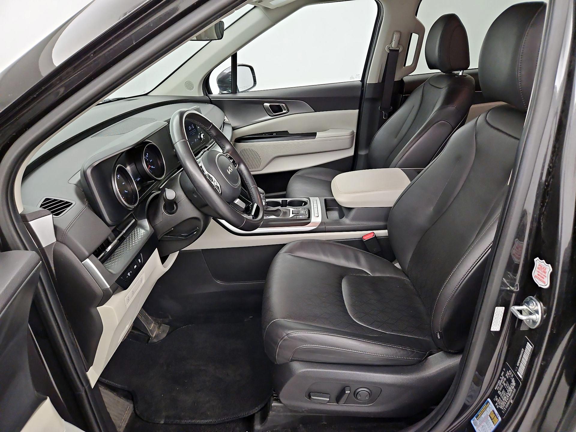 Thumbnail: 2024 Kia Carnival - 11