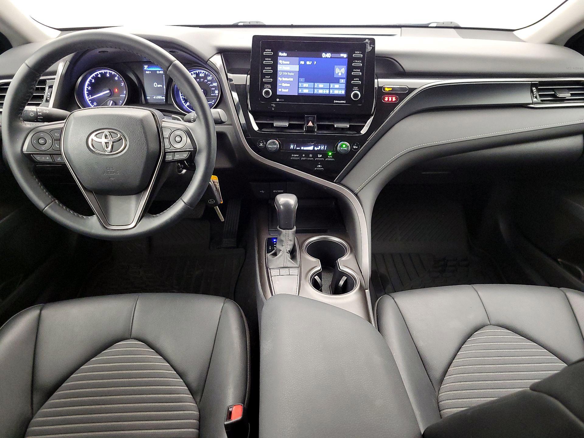 Thumbnail: 2022 Toyota Camry - 9