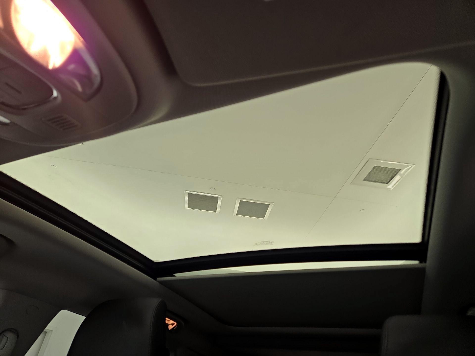 Thumbnail: 2022 Jeep Compass - 19