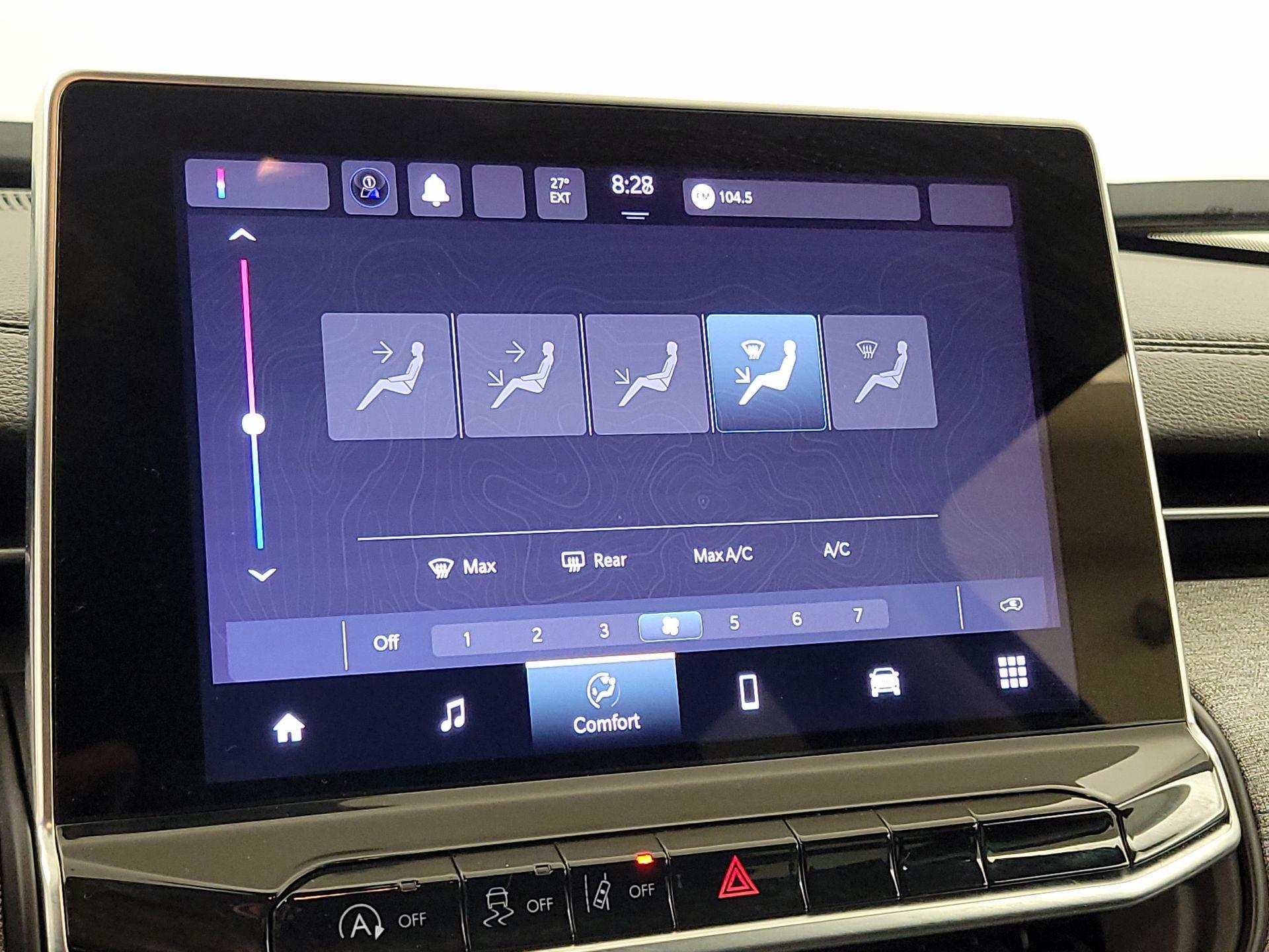 Thumbnail: 2022 Jeep Compass - 16