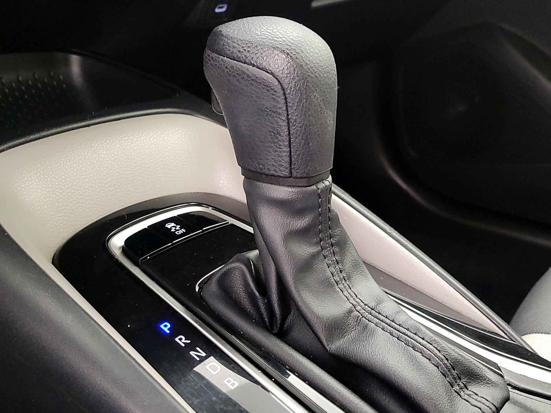 Thumbnail: 2023 Toyota Corolla - 17