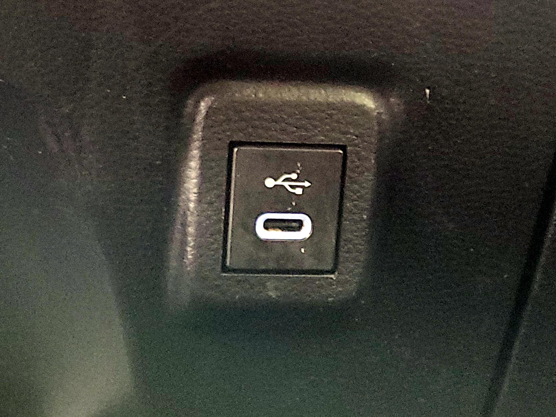 Thumbnail: 2023 Toyota Corolla - 18