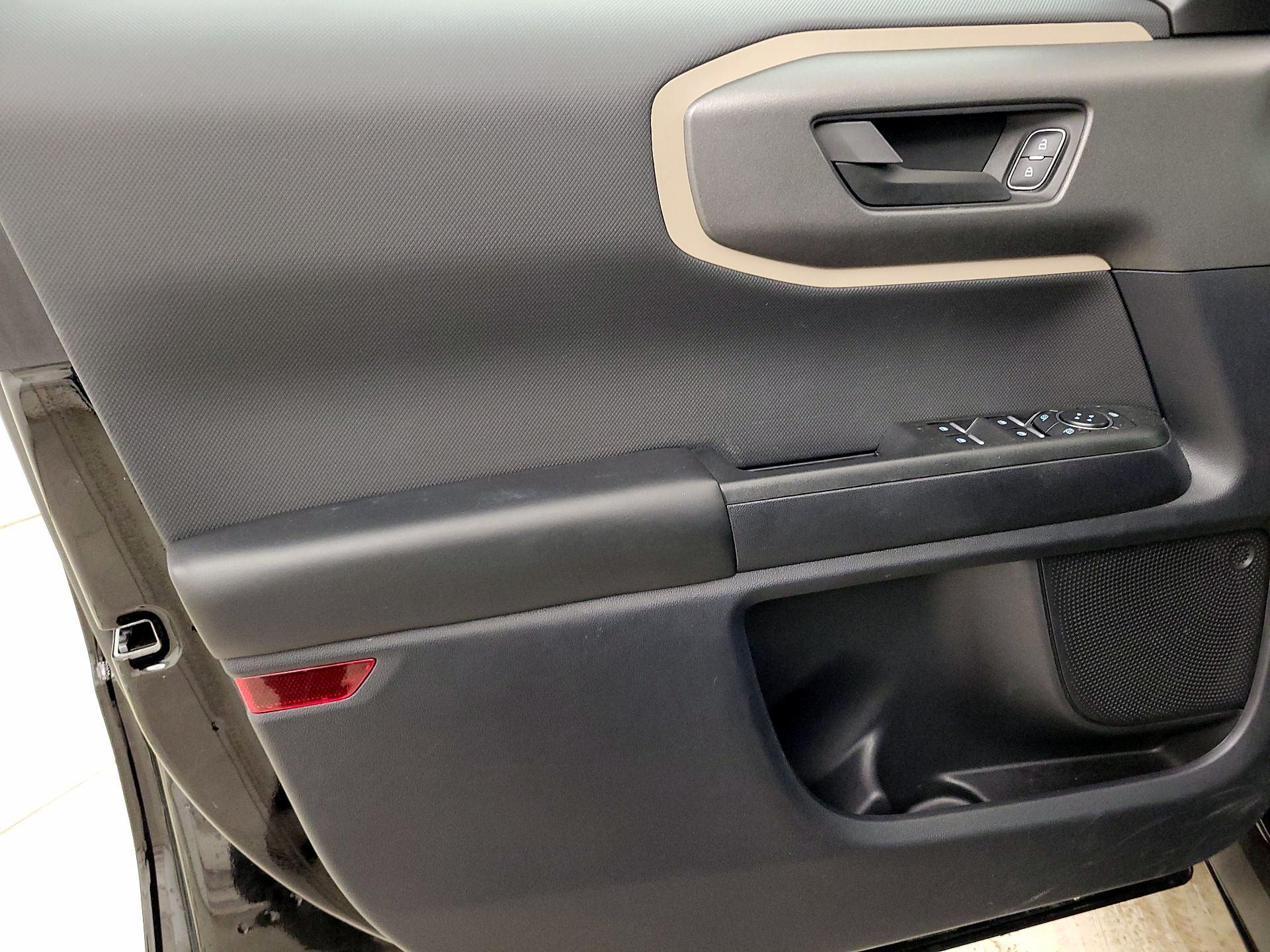 Thumbnail: 2025 Ford Bronco Sport - 12