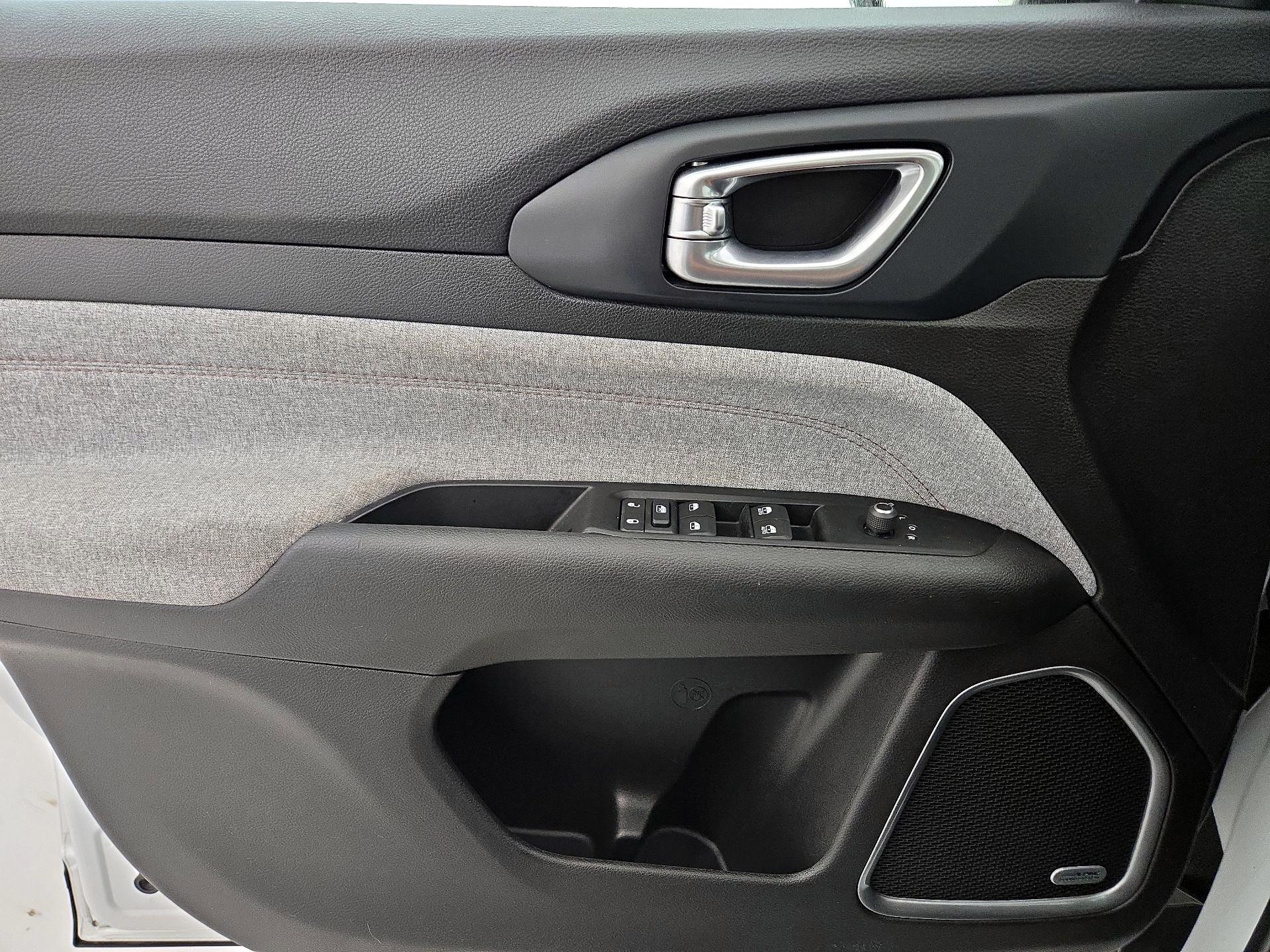 Thumbnail: 2022 Jeep Compass - 12