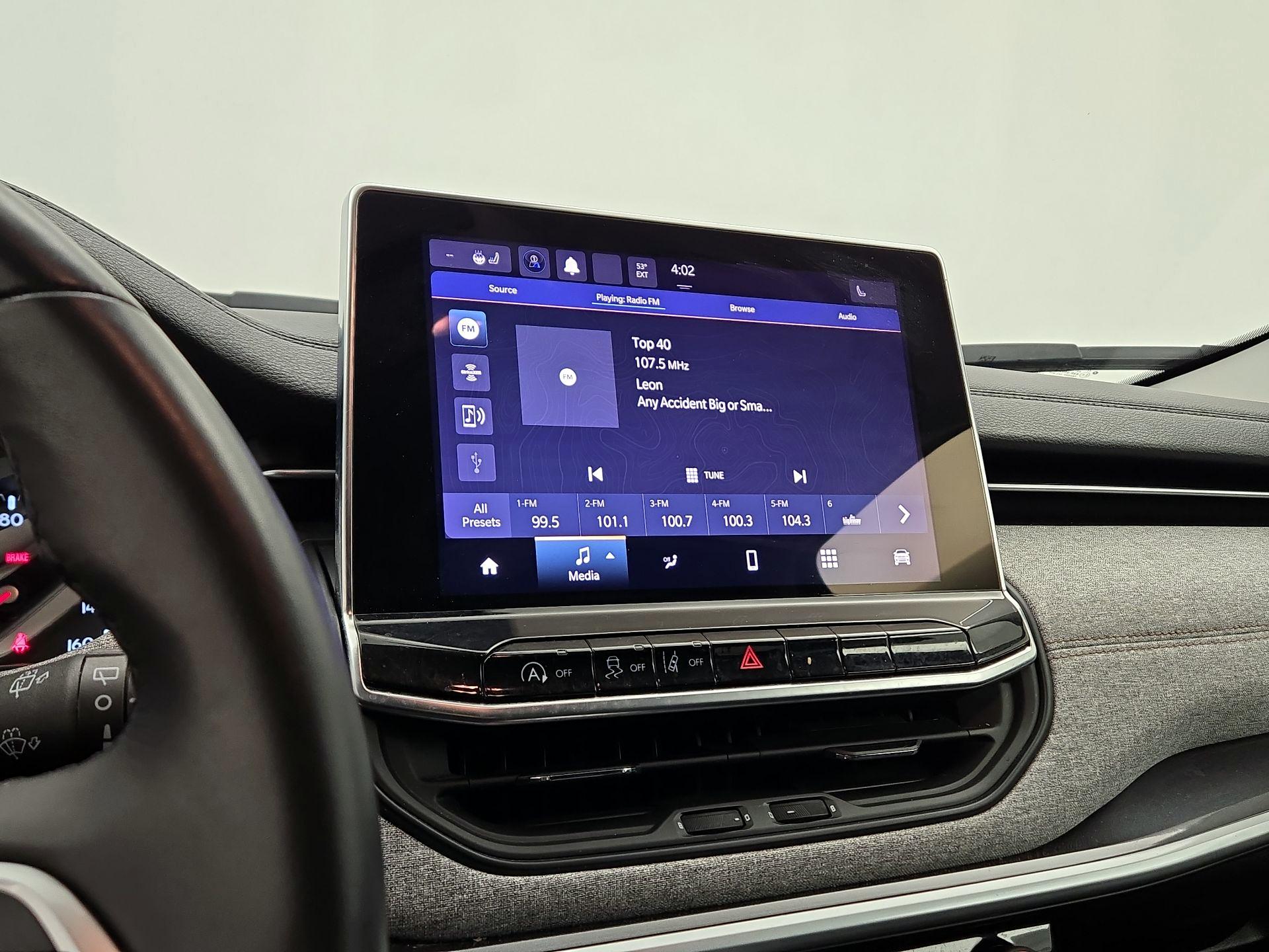 Thumbnail: 2022 Jeep Compass - 15