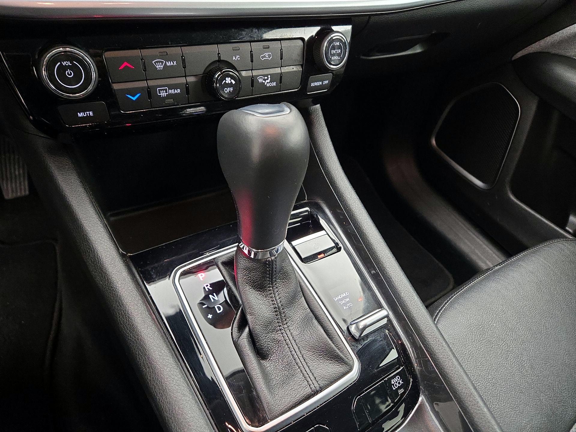 Thumbnail: 2022 Jeep Compass - 17