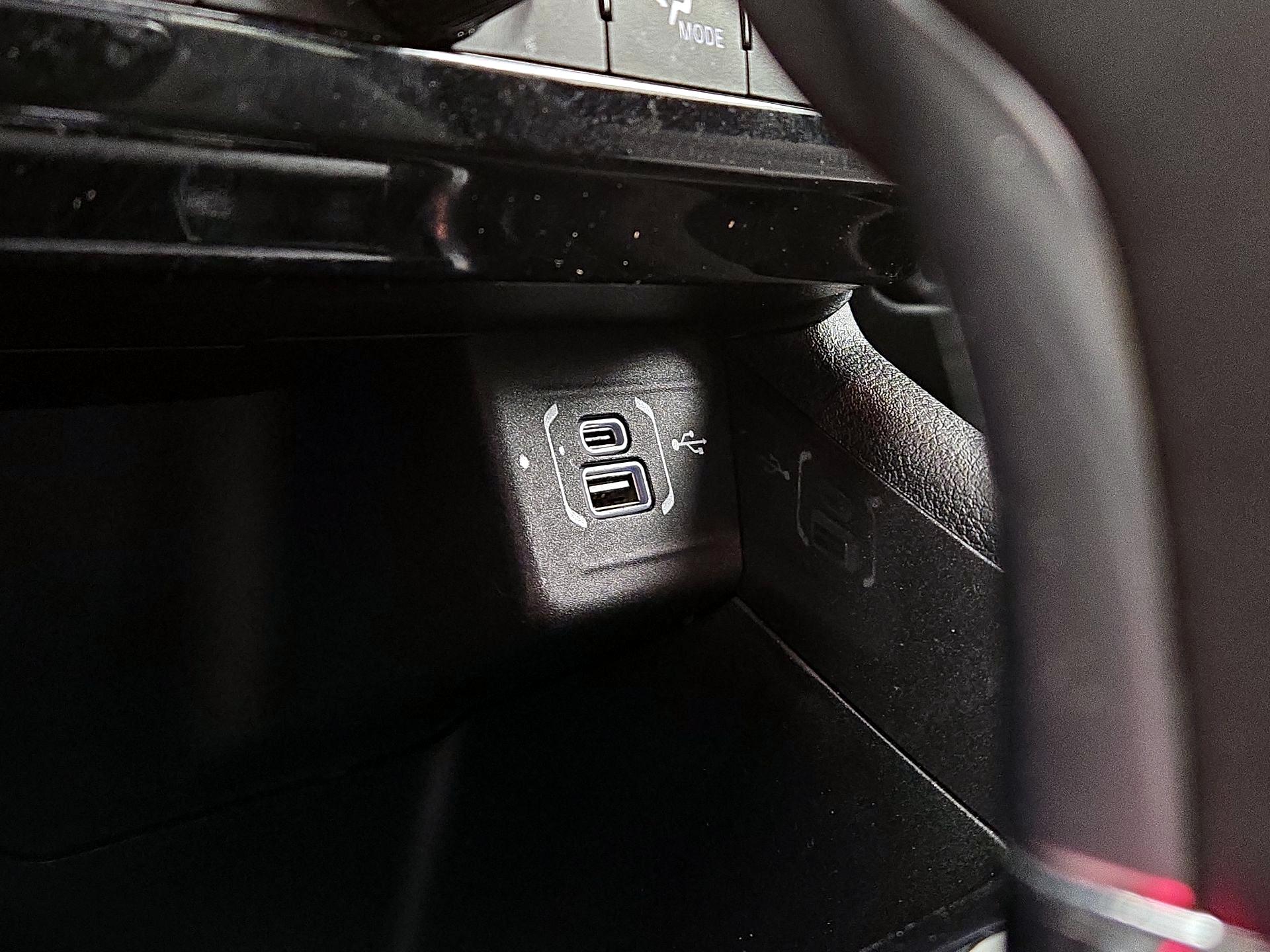 Thumbnail: 2022 Jeep Compass - 18