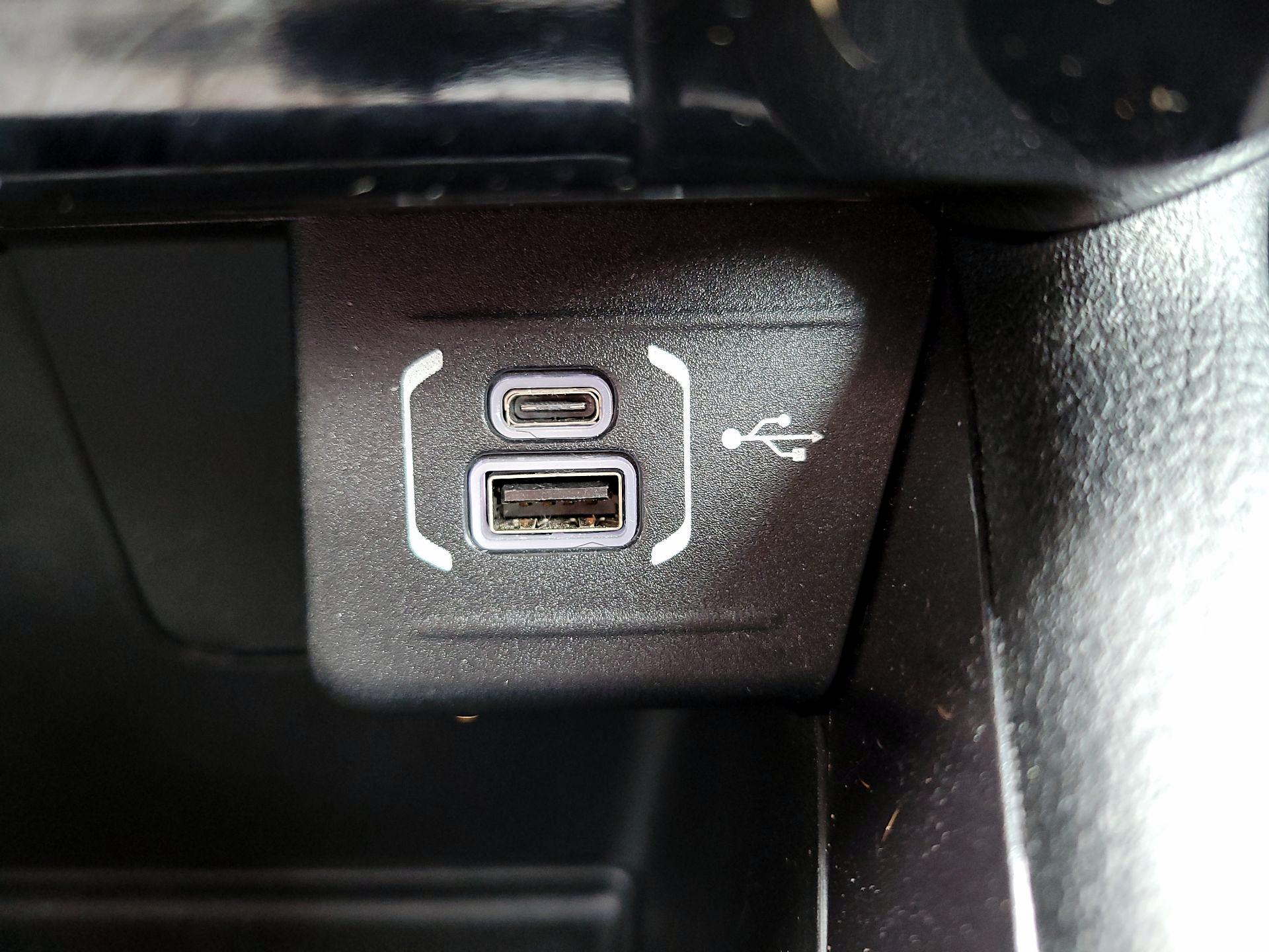 Thumbnail: 2022 Jeep Compass - 16