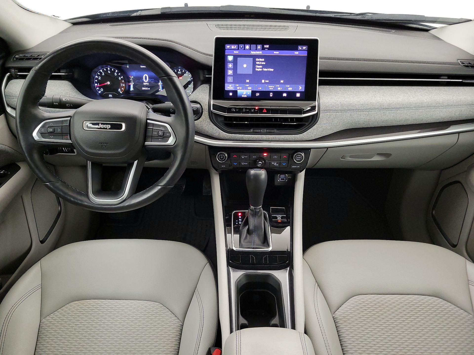 Thumbnail: 2022 Jeep Compass - 9