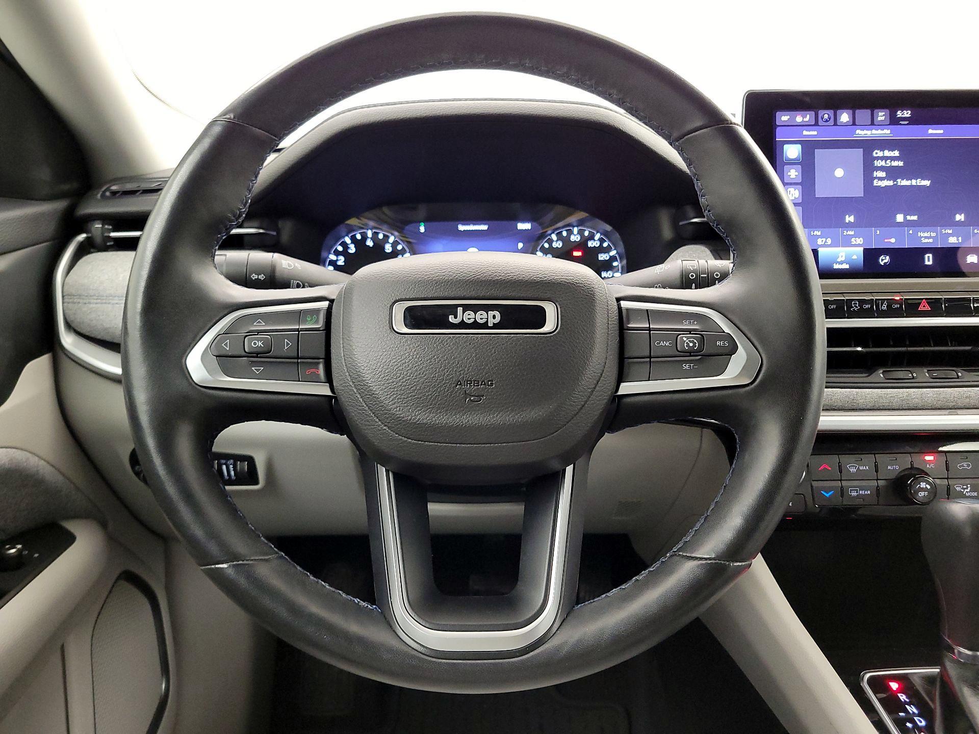 Thumbnail: 2022 Jeep Compass - 10