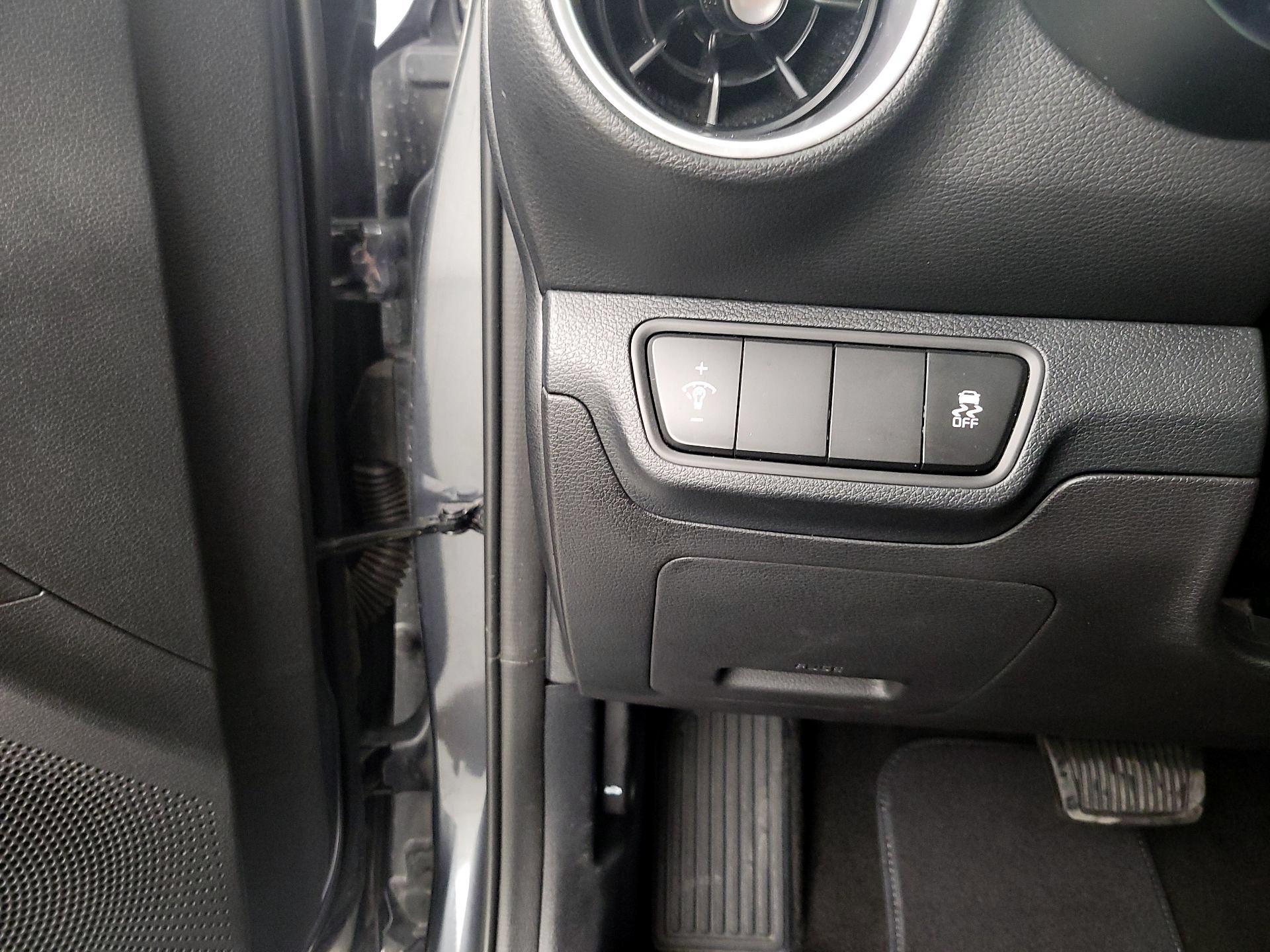 Thumbnail: 2024 Kia Forte - 13