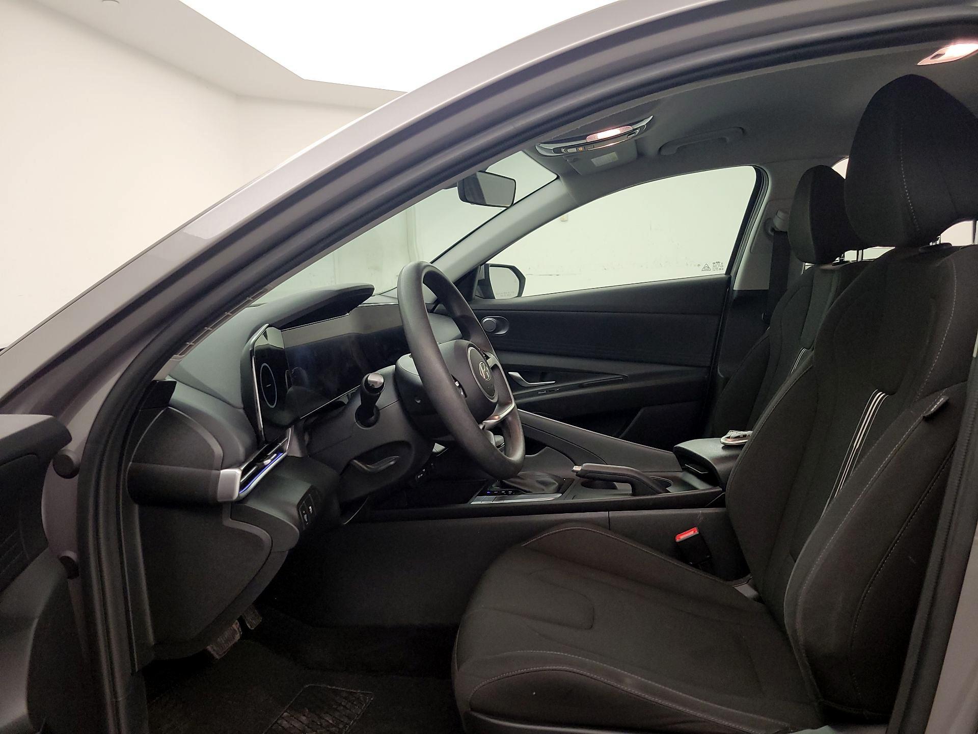 Thumbnail: 2024 Hyundai Elantra - 11