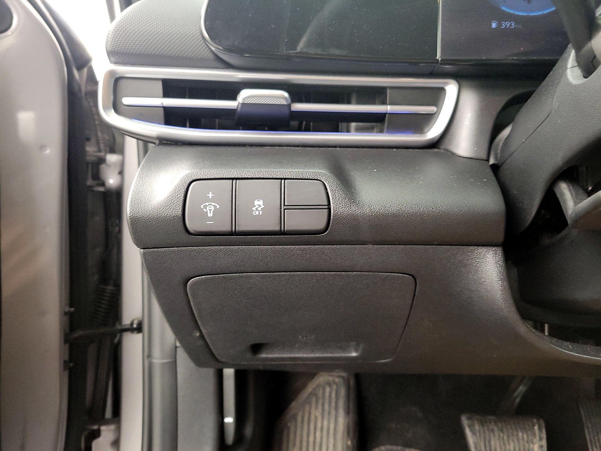 Thumbnail: 2024 Hyundai Elantra - 13