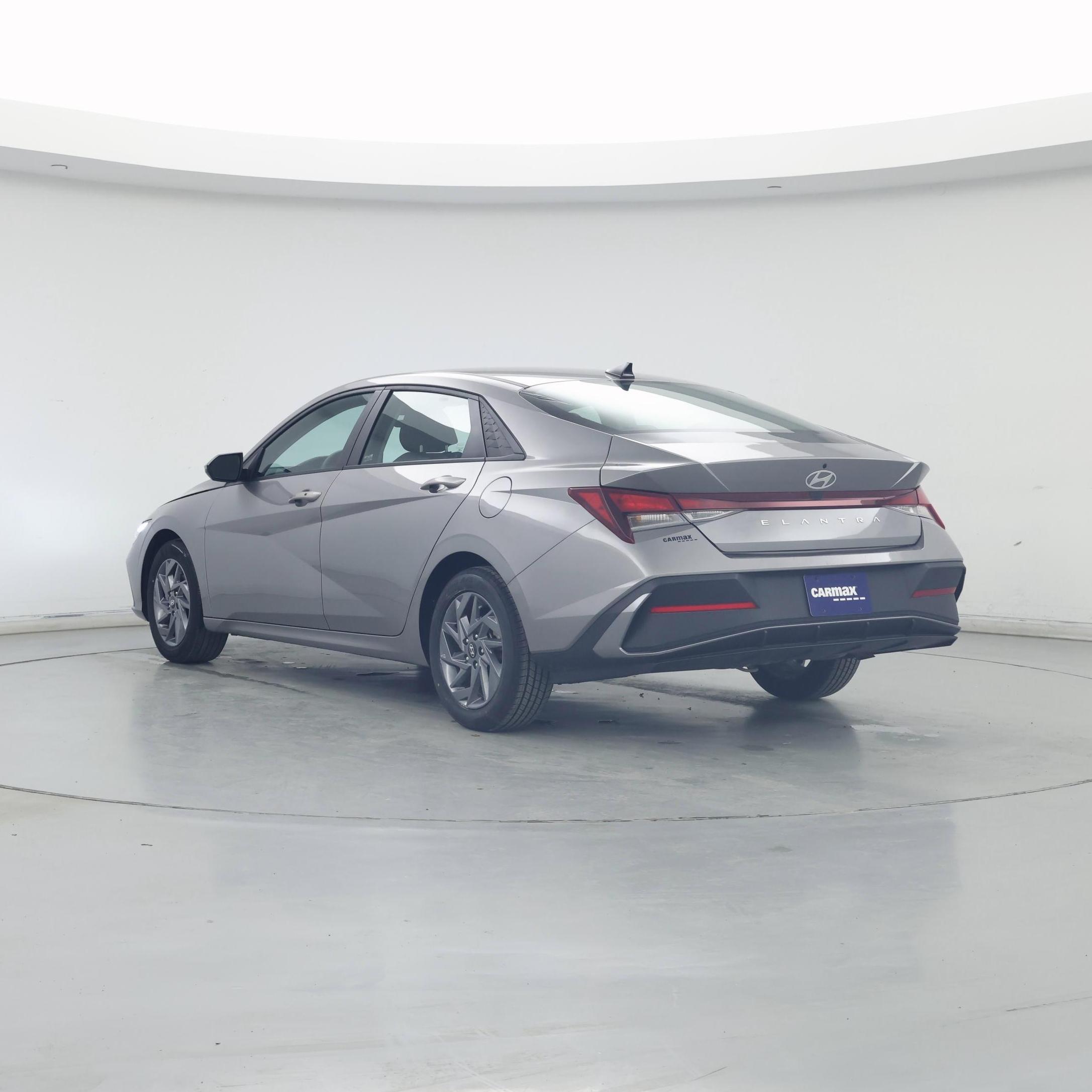 Thumbnail: 2024 Hyundai Elantra - 2