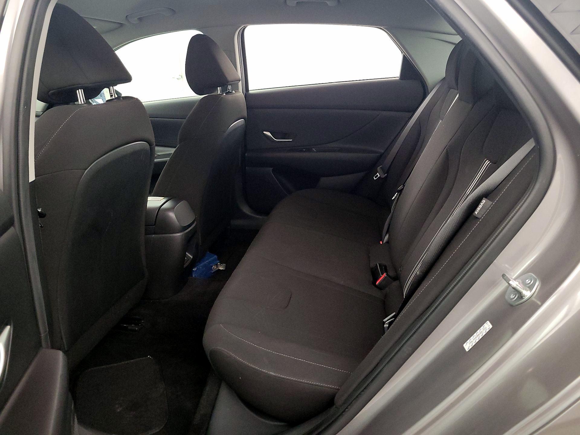 Thumbnail: 2024 Hyundai Elantra - 20