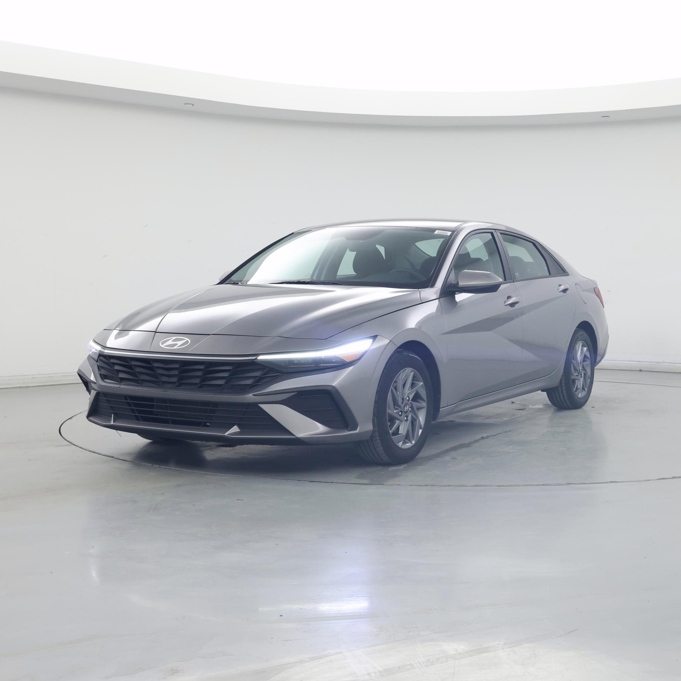 Thumbnail: 2024 Hyundai Elantra - 4