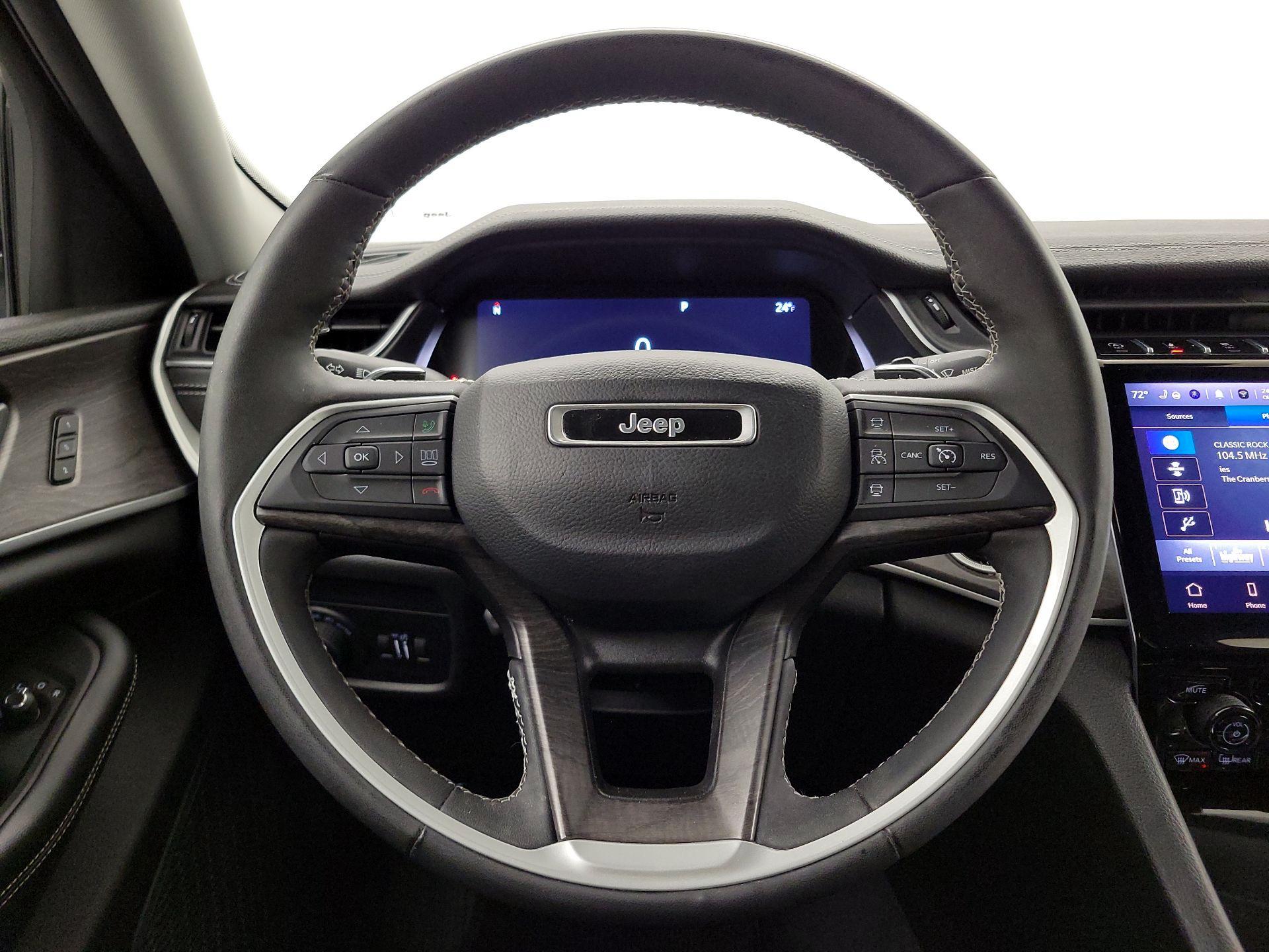 Thumbnail: 2023 Jeep Grand Cherokee - 10