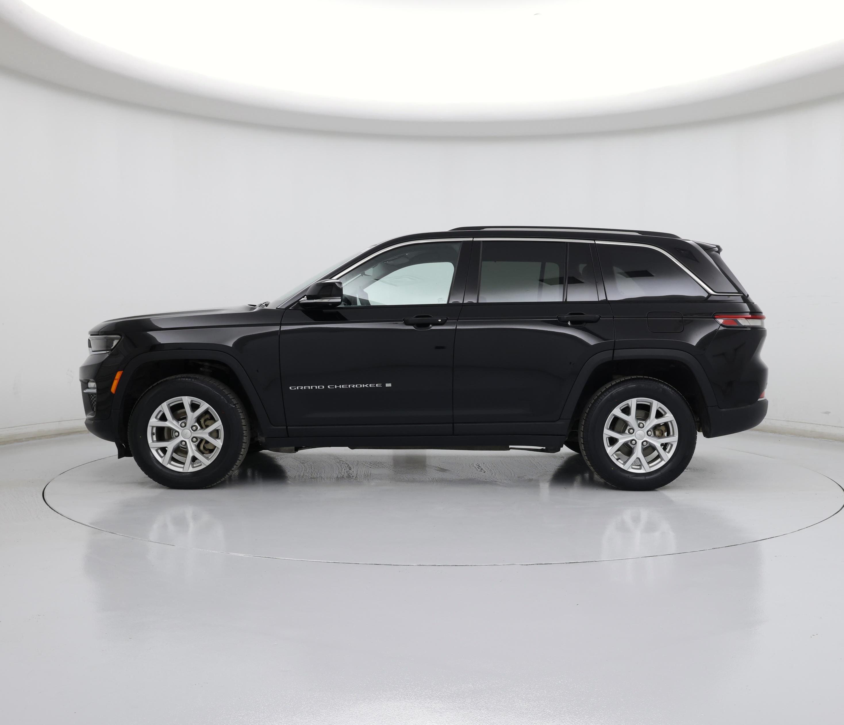 Thumbnail: 2023 Jeep Grand Cherokee - 3