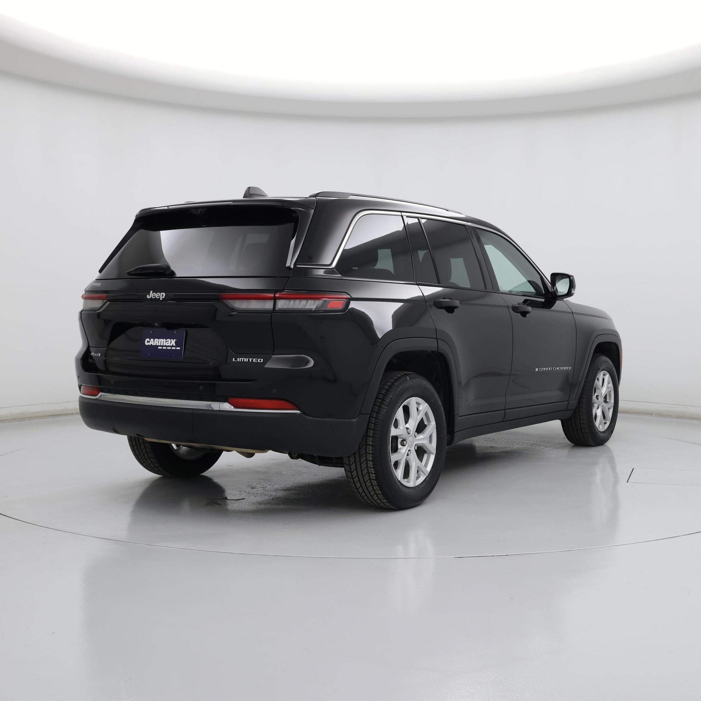 Thumbnail: 2023 Jeep Grand Cherokee - 8